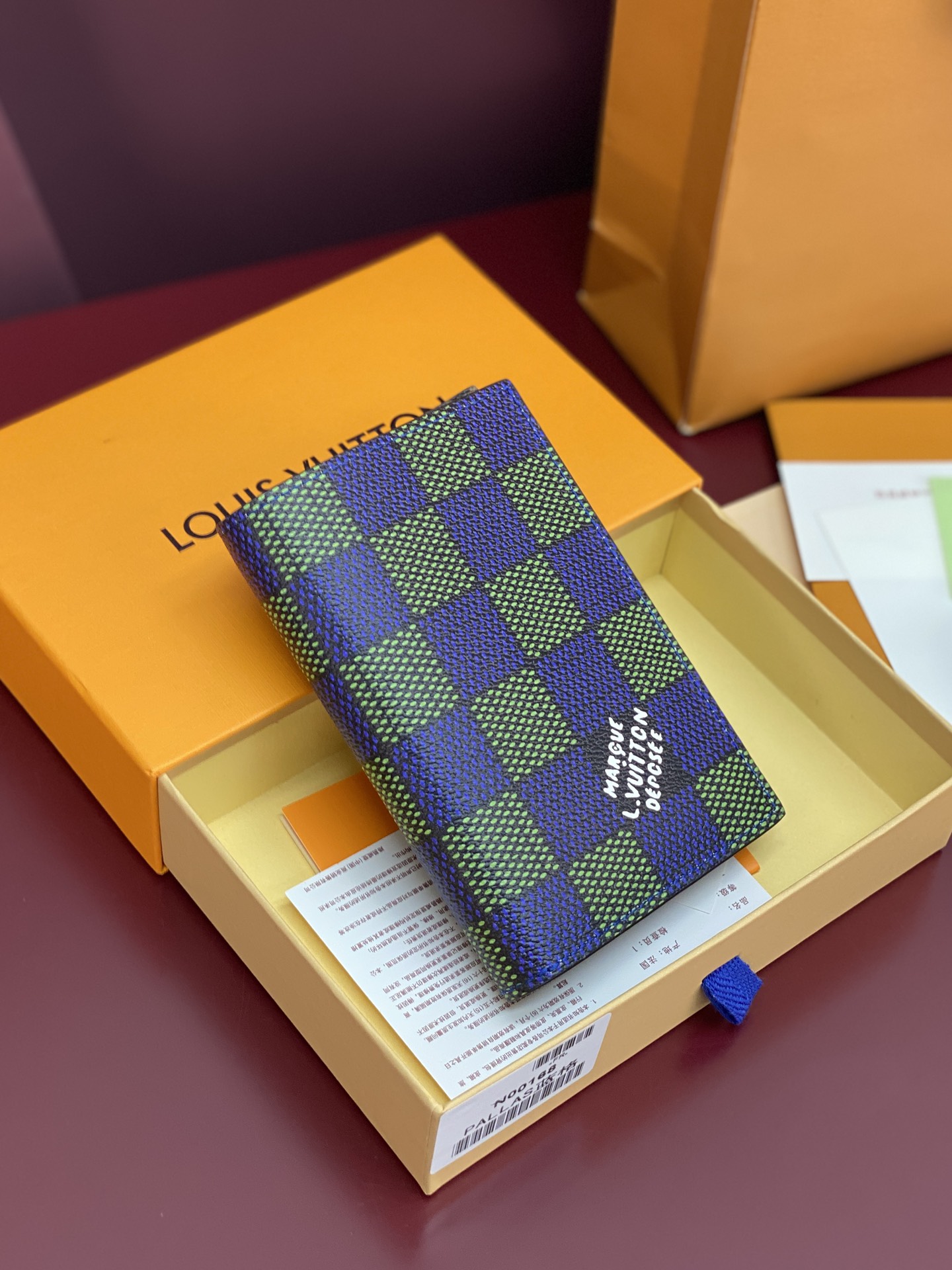 [TOP] Louis Vuitton LV Passport Holder Damier Heritage Coated Canvas 14x2.5x10cm - Blue