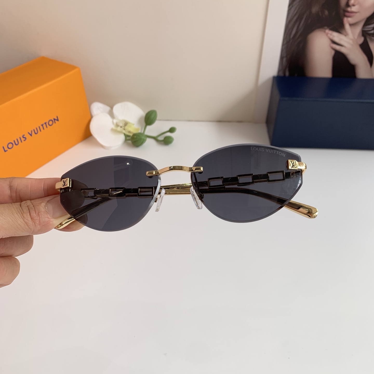 [TOP] Louis Vuitton LV Sunglasses - 3 Colors