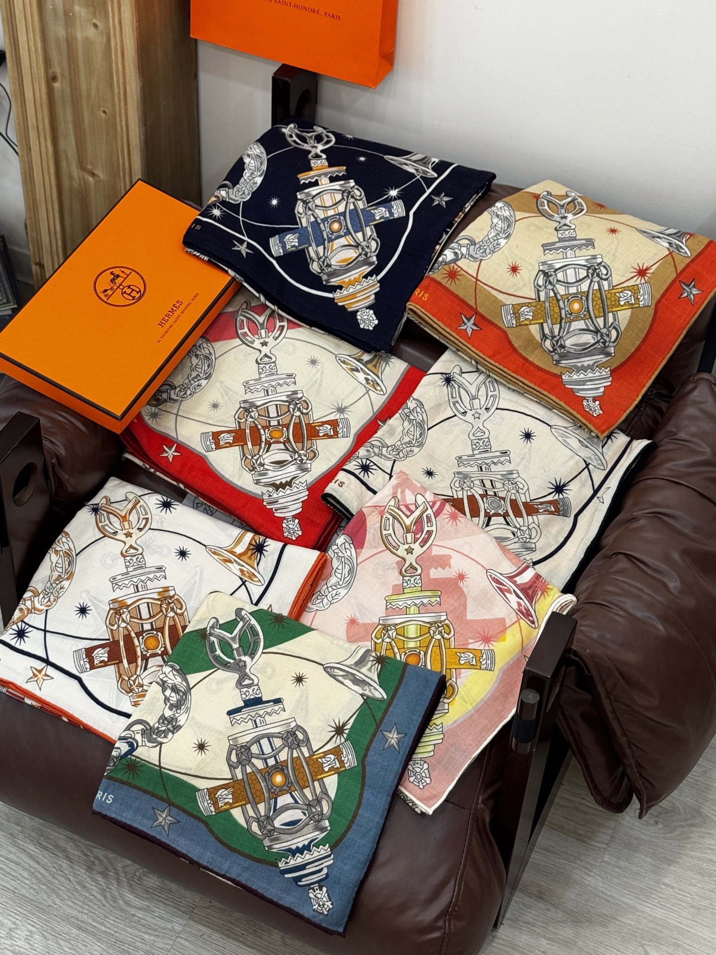 [TOP] HERMES Square Silk and Wool Scarf 140x140cm - 7 Colors