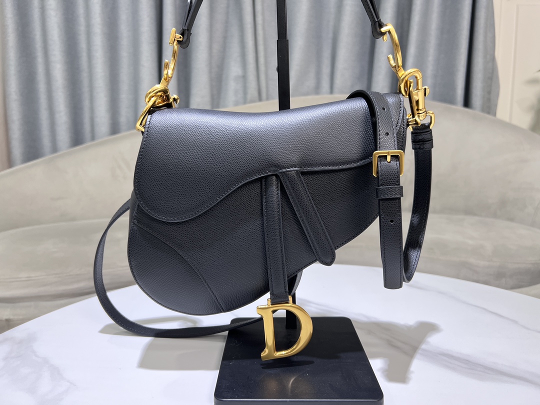 [TOP] Christian Dior Saddle Bag Grainy Leather  25.5 x 20 x 6.5 CM - Black