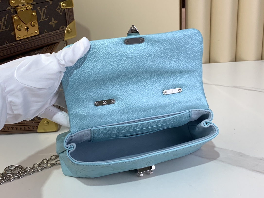 [TOP] Louis Vuitton LV NANO MADELEINE Bag 21× 12.5 × 6cm - Blue