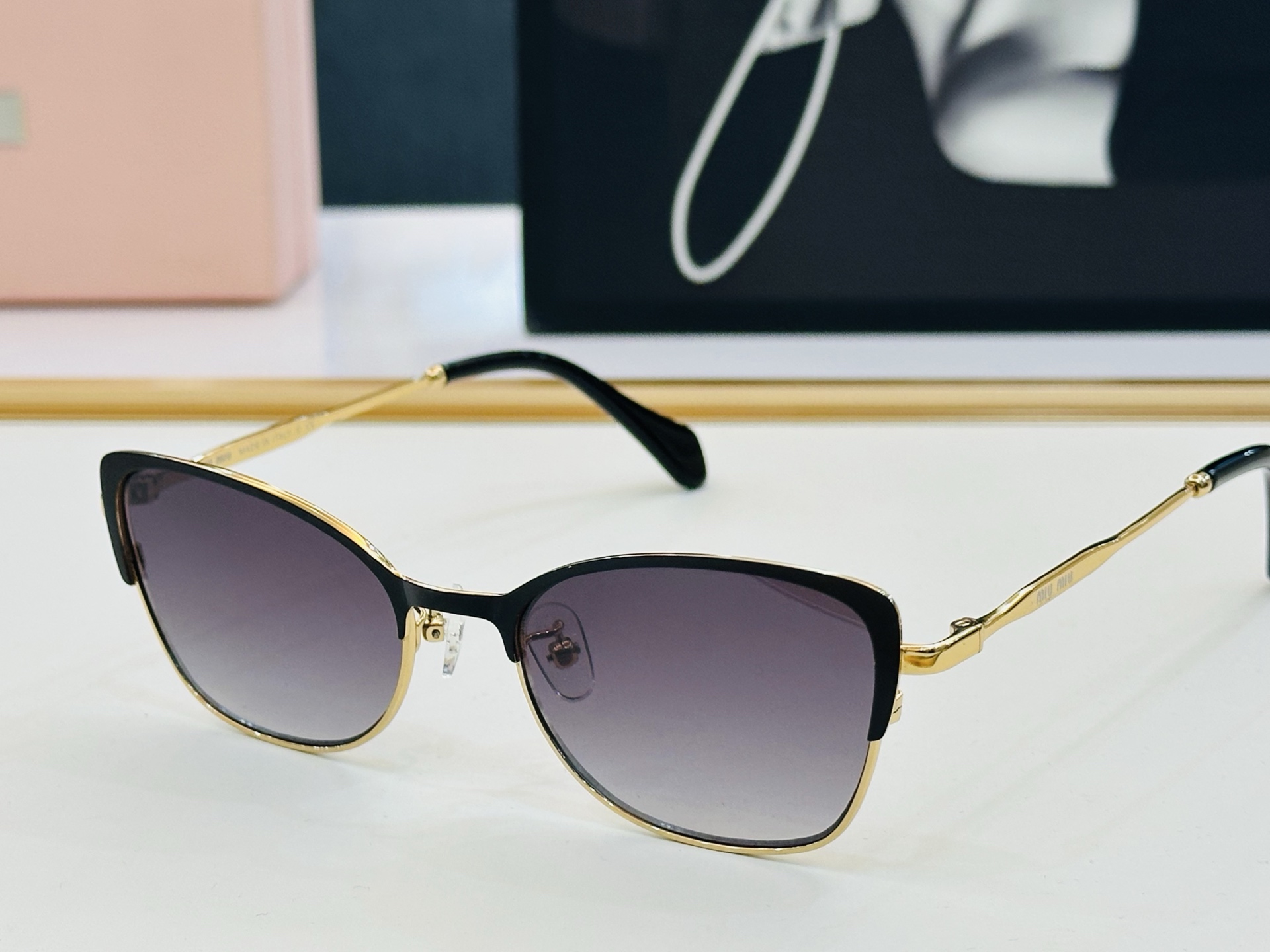 [TOP] Miu Miu Sunglasses - 8 Colors