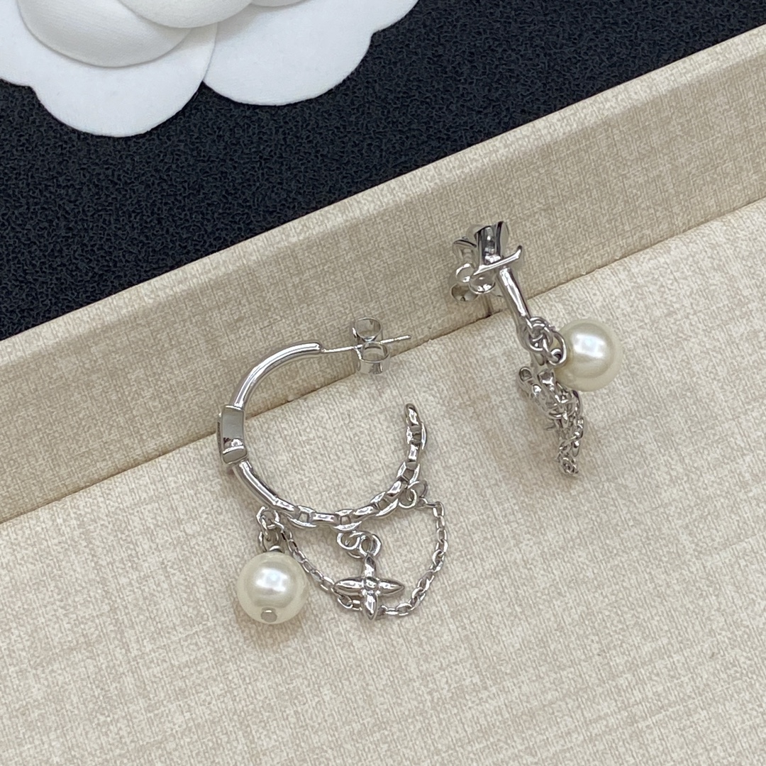 [TOP] Louis Vuitton LV Earrings - 3 Color