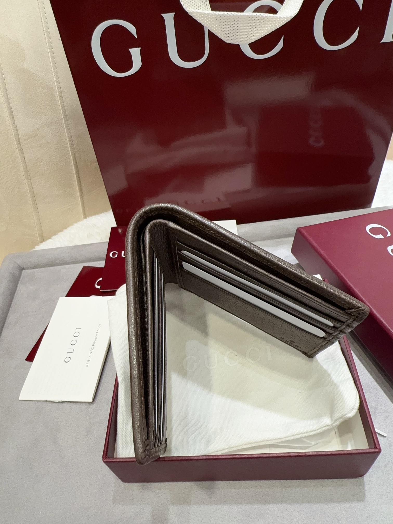 [TOP] GUCCI GG Wallet 9 x 11㎝ -Brown