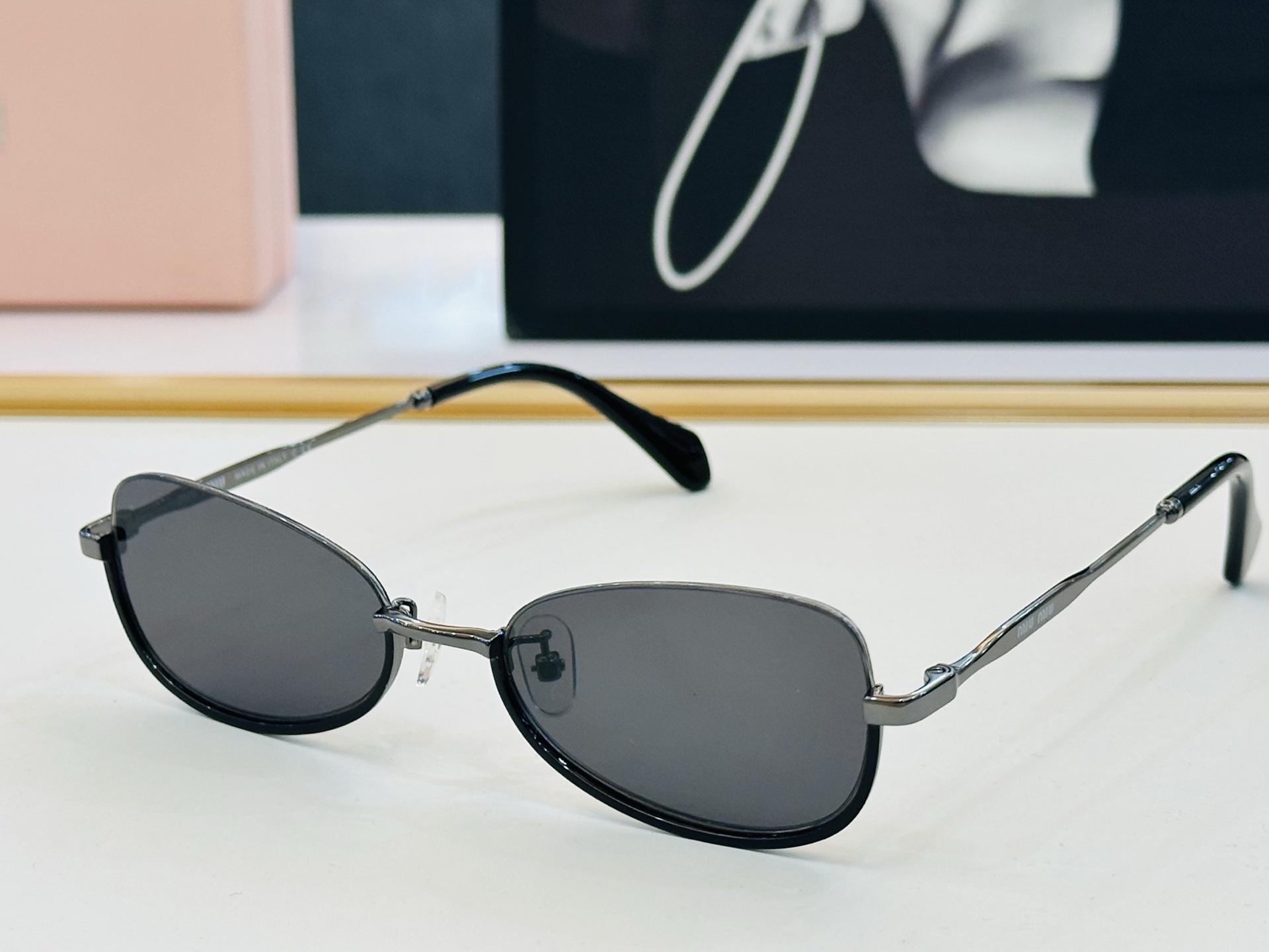 [TOP] Miu Miu Sunglasses - 7 Colors