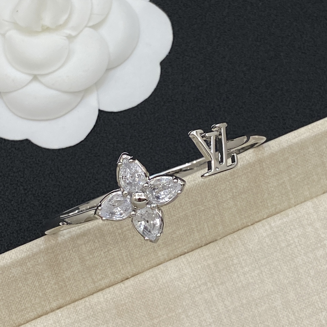 [TOP] Louis Vuitton LV Bracelet - 2 Colour