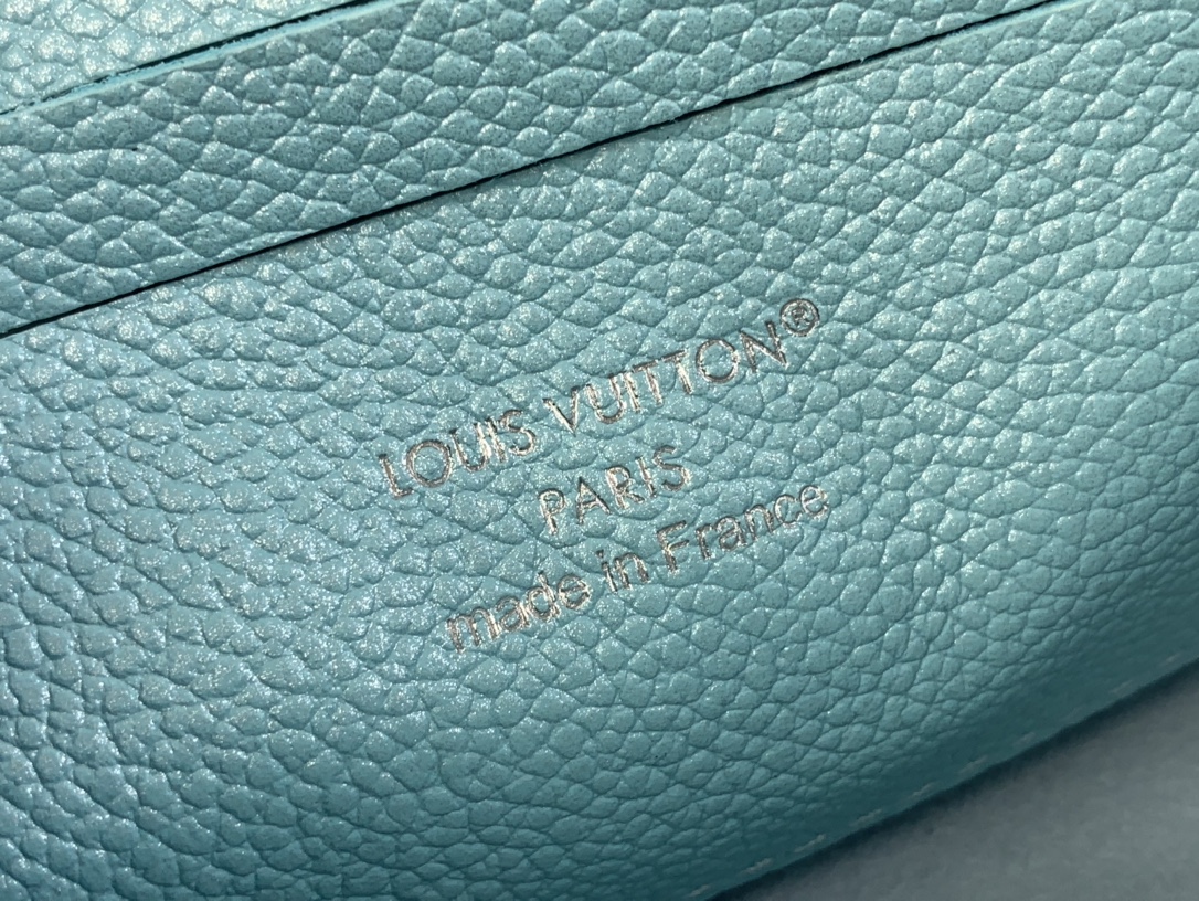 [TOP] Louis Vuitton LV NANO MADELEINE Bag 21× 12.5 × 6cm - Blue