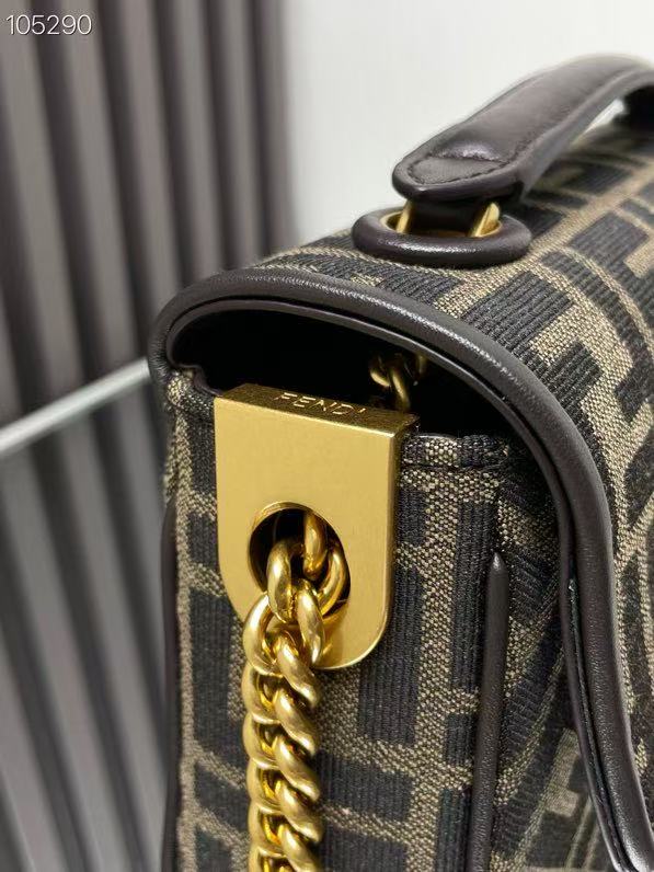 [TOP] FENDI Iconic Baguette Bag 24x14x7cm - Brown