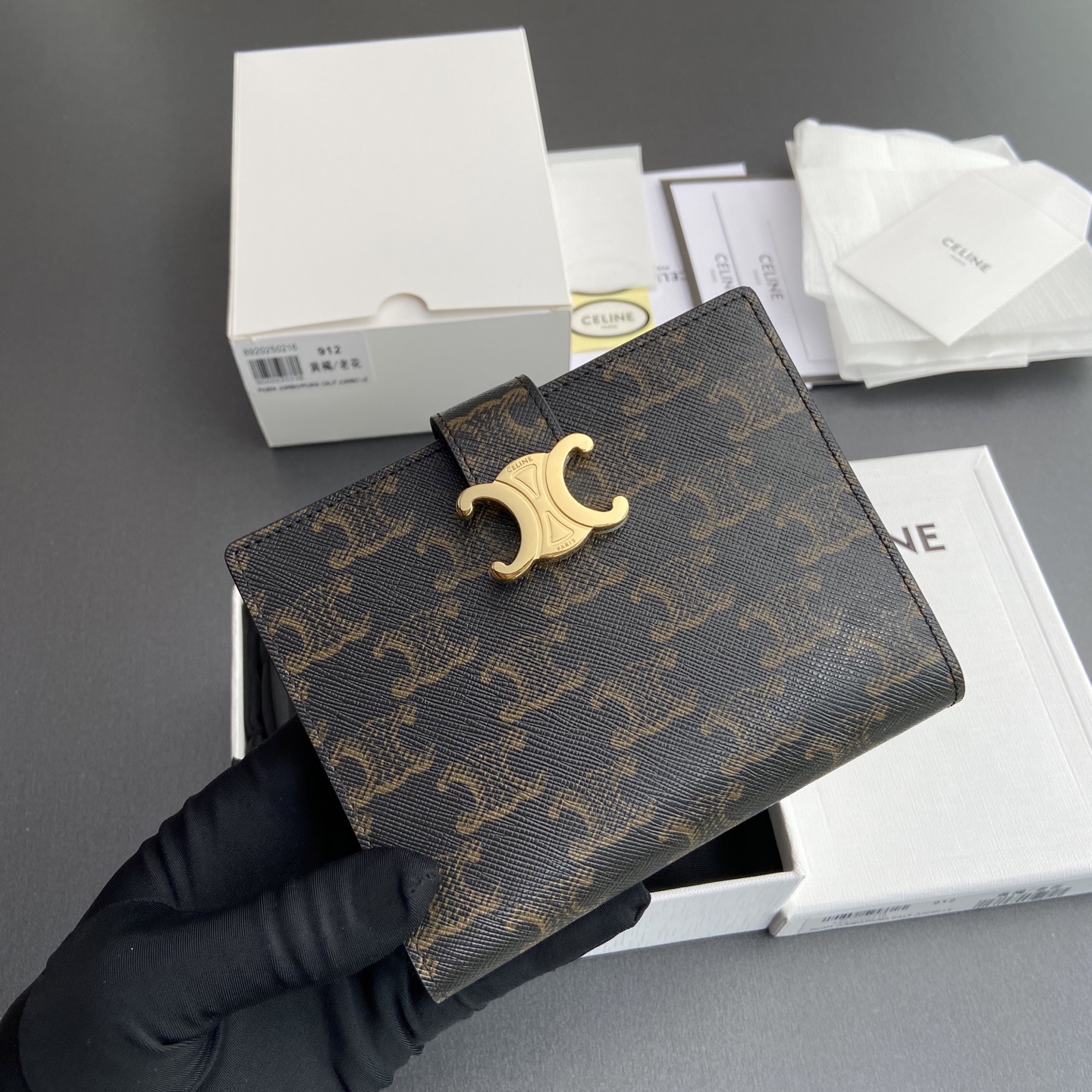 [TOP] CELINE Triomphe Logo Print Leather Wallet 14x11.5x2cm - Tan/Monogram