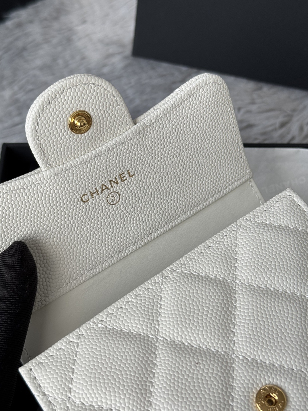 [TOP] CHANEL Wallet Cowhide 10.5*11.5*3cm - White