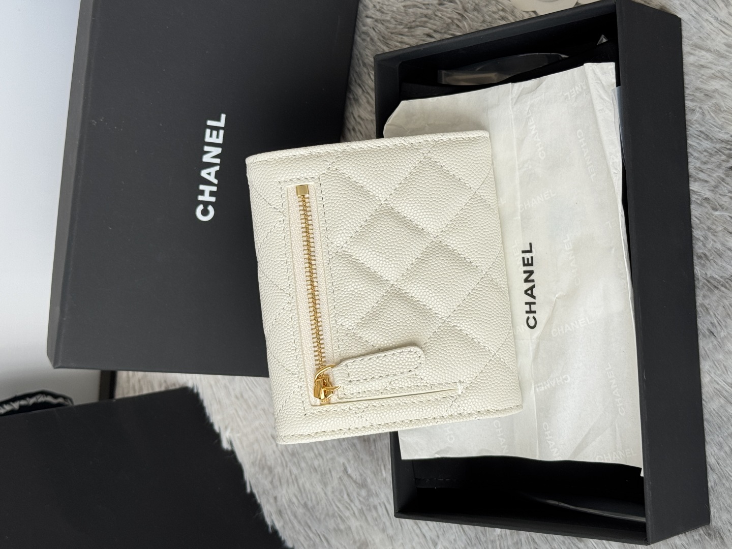 [TOP] CHANEL Wallet Cowhide 10.5*11.5*3cm - White