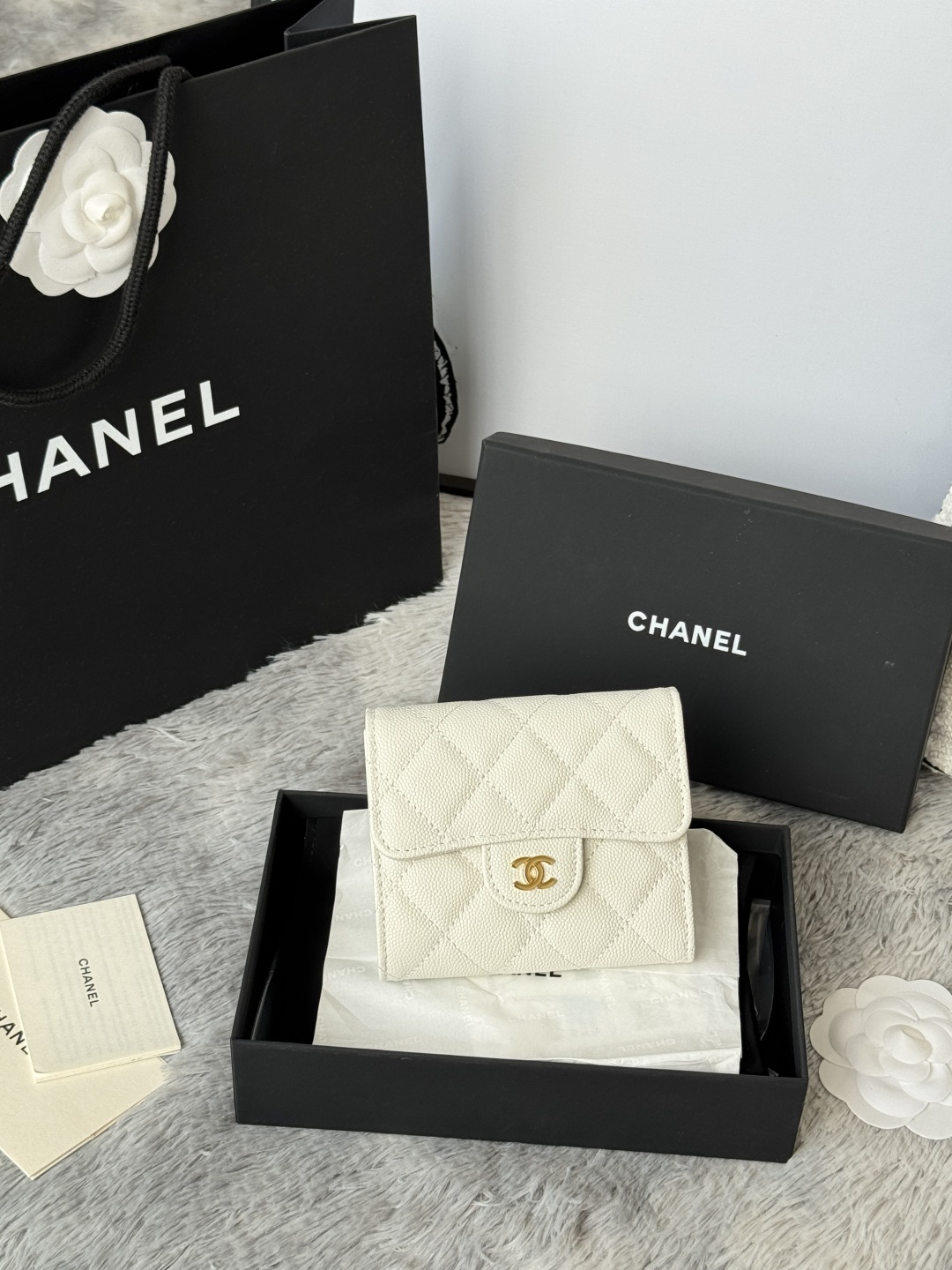 [TOP] CHANEL Wallet Cowhide 10.5*11.5*3cm - White