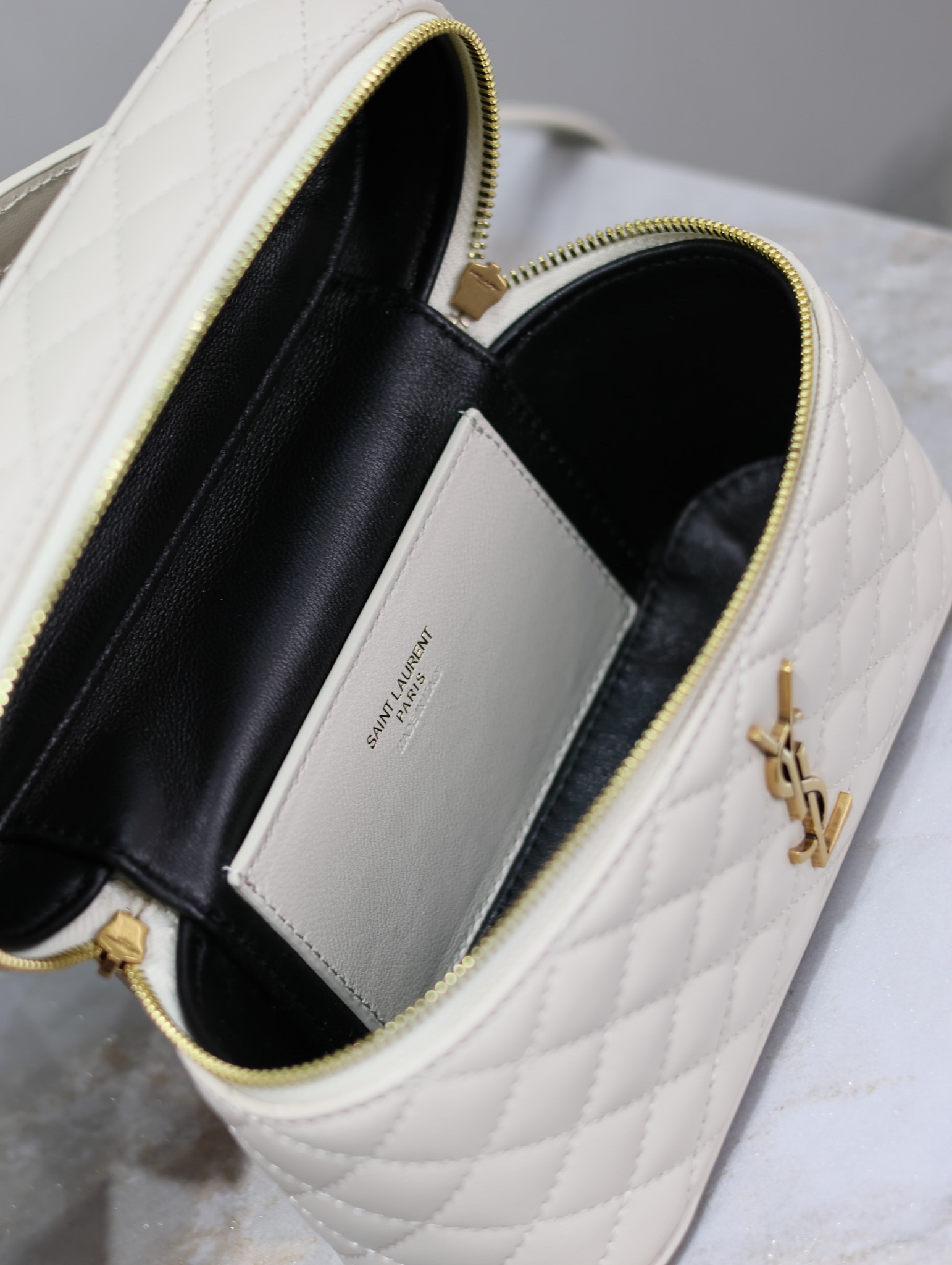 [TOP] Yves Saint Laurent YSL Gaby Mini Makeup Bag 18x11x6.5cm - White&GWH