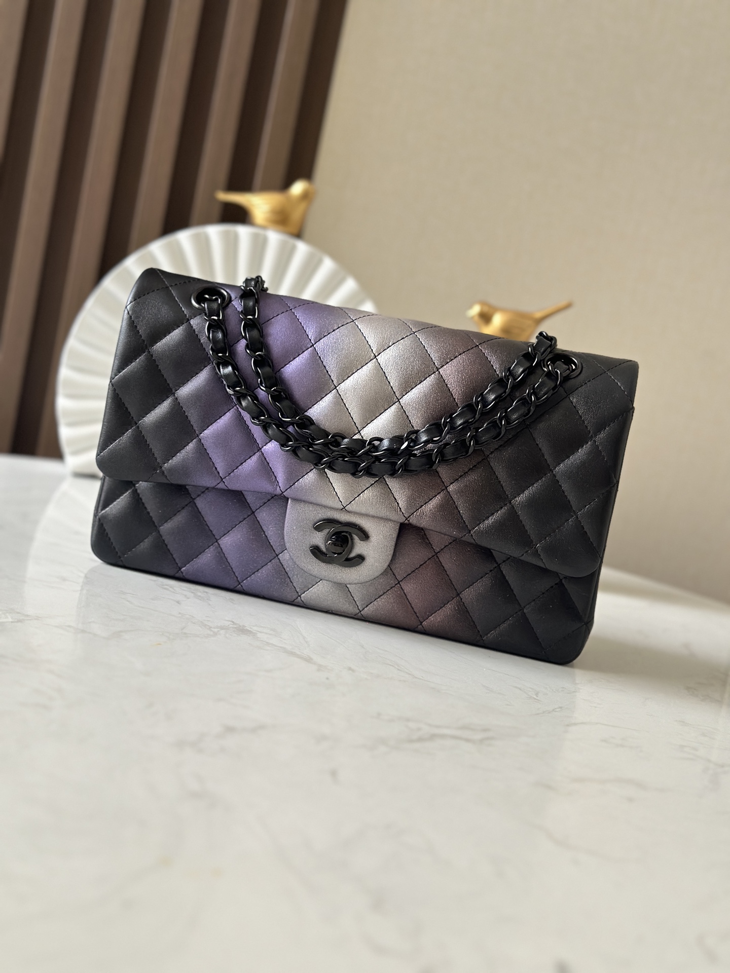 [TOP] CHANEL Cowhide Flap Bag 25cm - Black and Purple