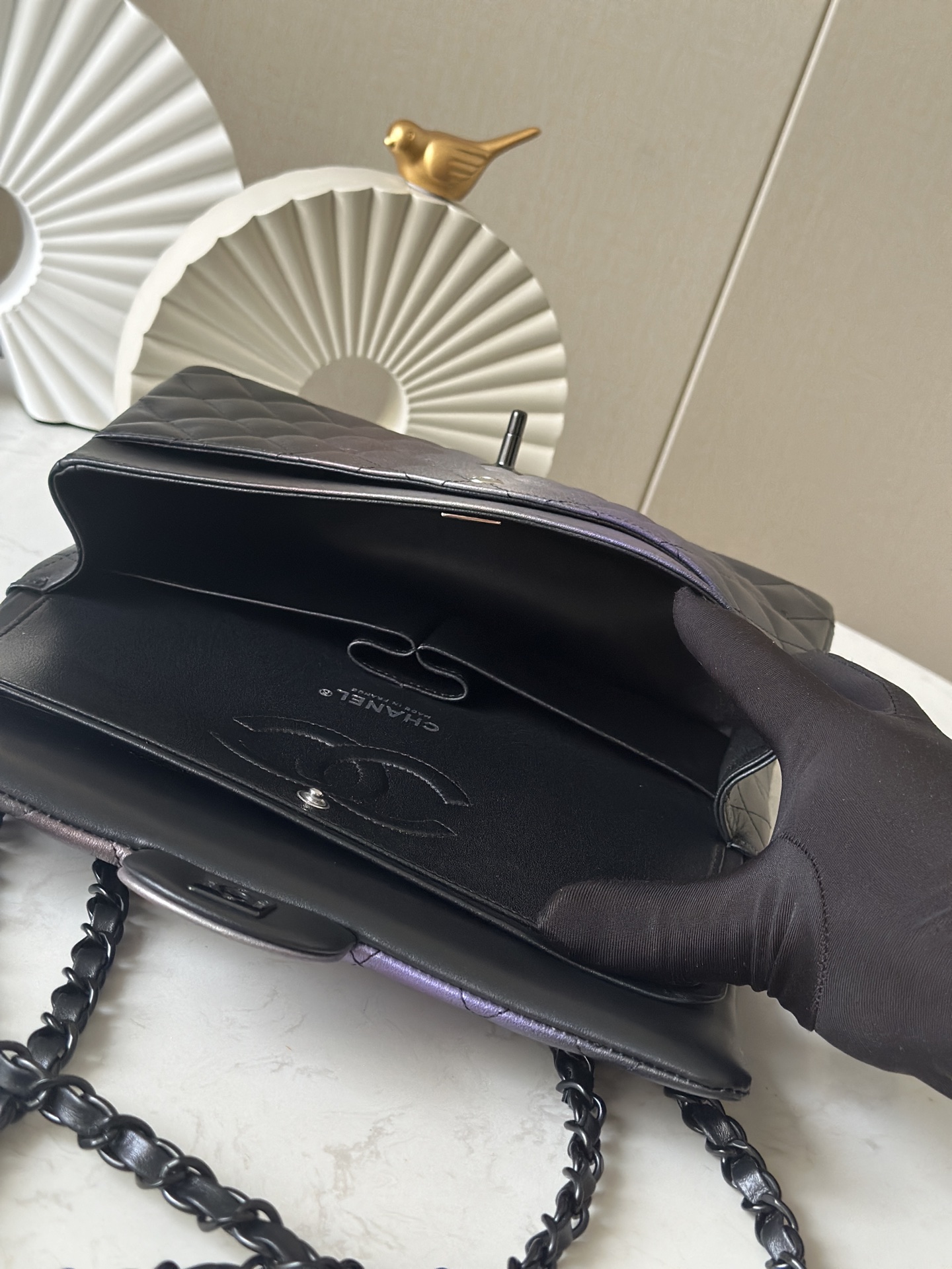 [TOP] CHANEL Cowhide Flap Bag 25cm - Black and Purple