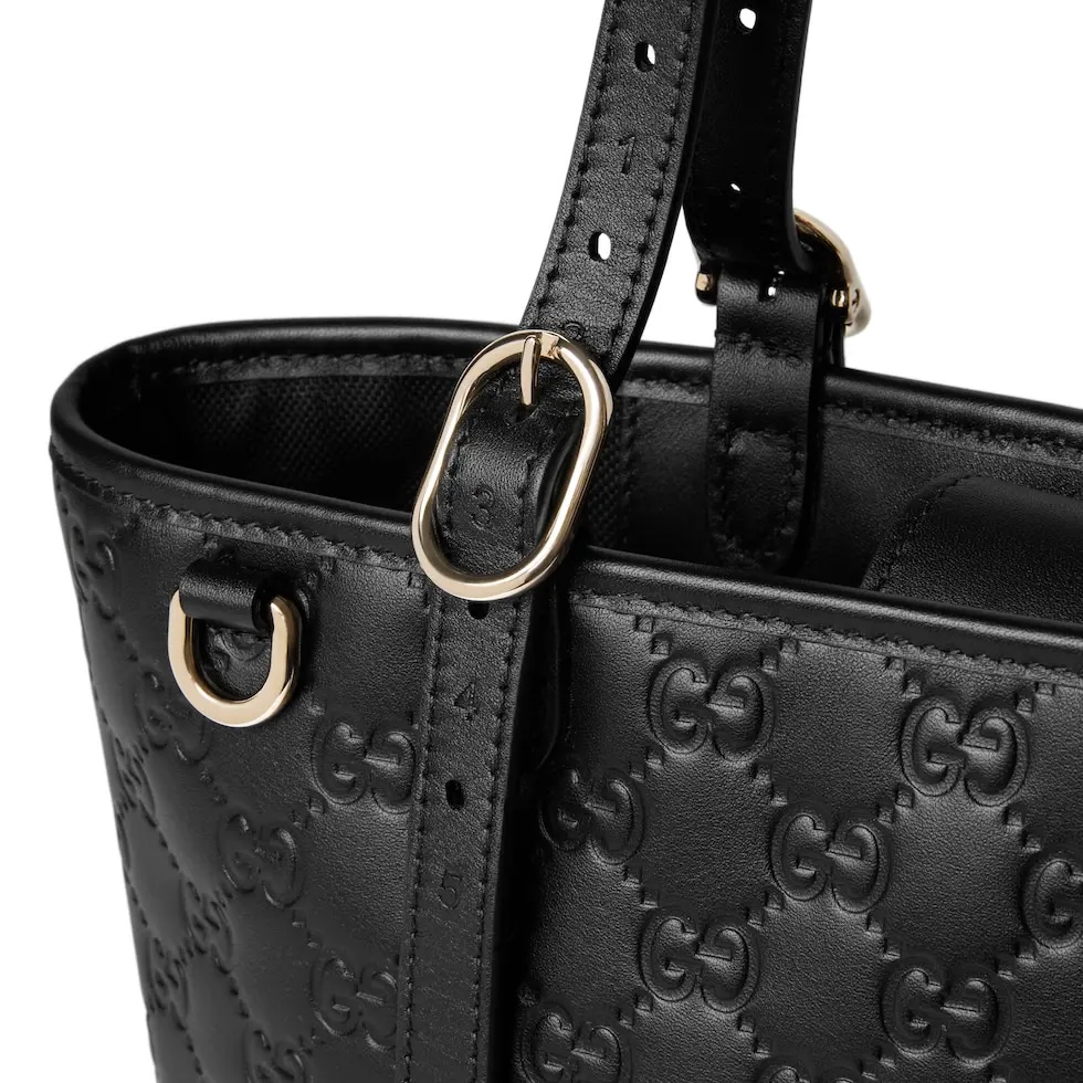 [TOP] GUCCI GG Emblem Handbag 25 x 20 x 10 cm - Black