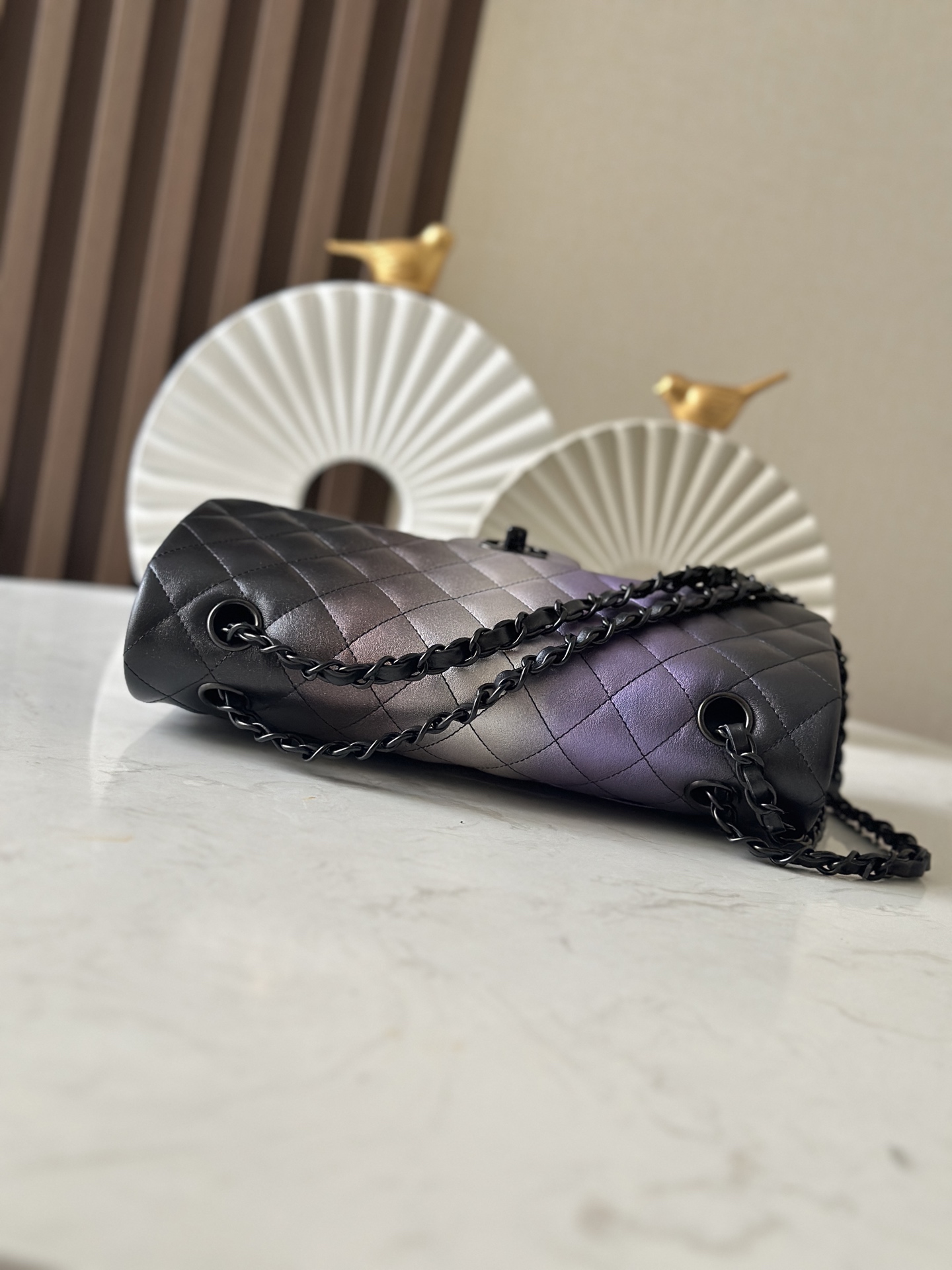 [TOP] CHANEL Cowhide Flap Bag 25cm - Black and Purple