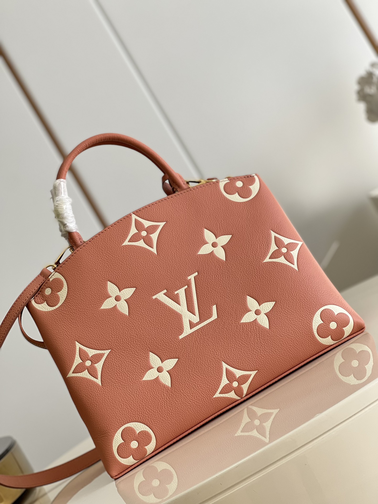 [TOP] Louis Vuitton LV Grand Palais Handbag 29 x 18 x 12.5 cm /34 x 24 x 15 cm - Pink