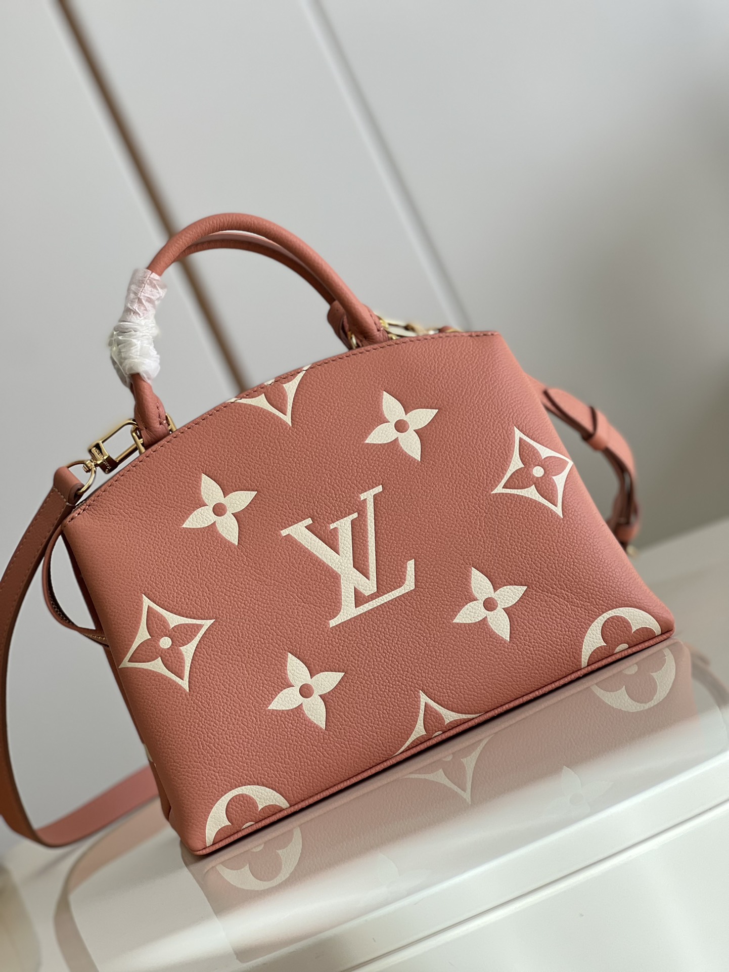 [TOP] Louis Vuitton LV Grand Palais Handbag 29 x 18 x 12.5 cm /34 x 24 x 15 cm - Pink