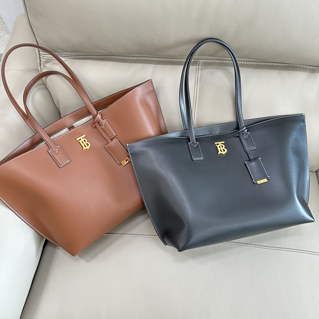 [TOP] BURBERRY Tote Bag 34 x 14 x 28cm - 2 Colors