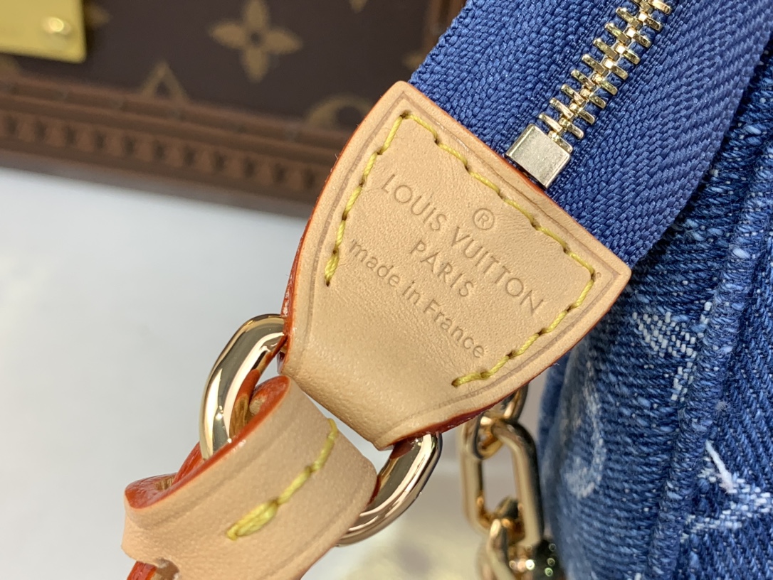 [TOP] Louis Vuitton LV Multi Pochette Accessoires Handbag 13 x 4 x 22 cm - Blue