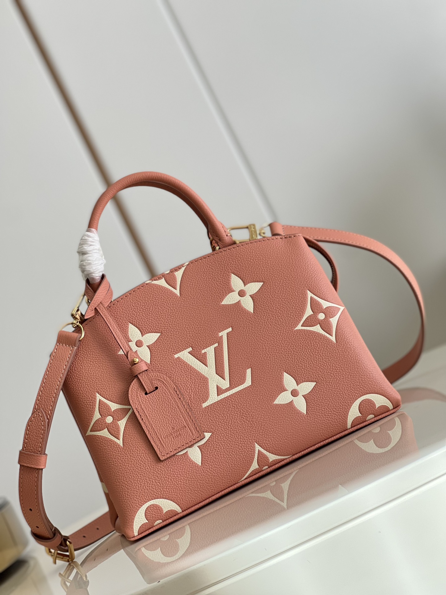 [TOP] Louis Vuitton LV Grand Palais Handbag 29 x 18 x 12.5 cm /34 x 24 x 15 cm - Pink