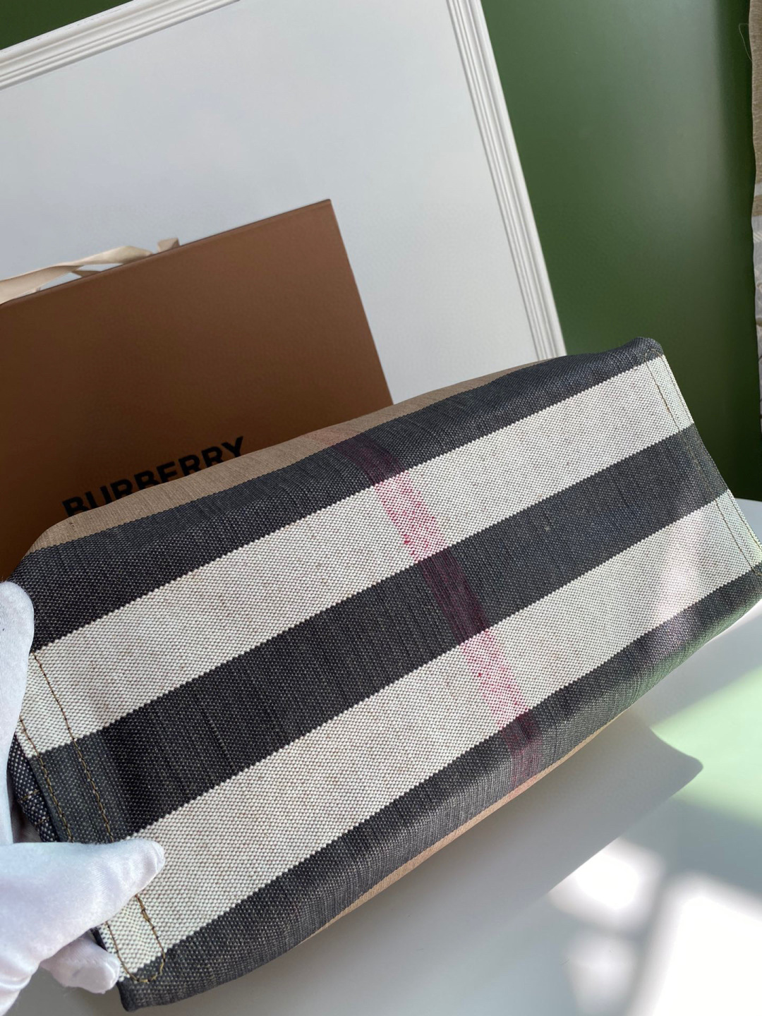 [TOP] BURBERRY Tote Bag 54 x 15.5 x 31cm - Brown