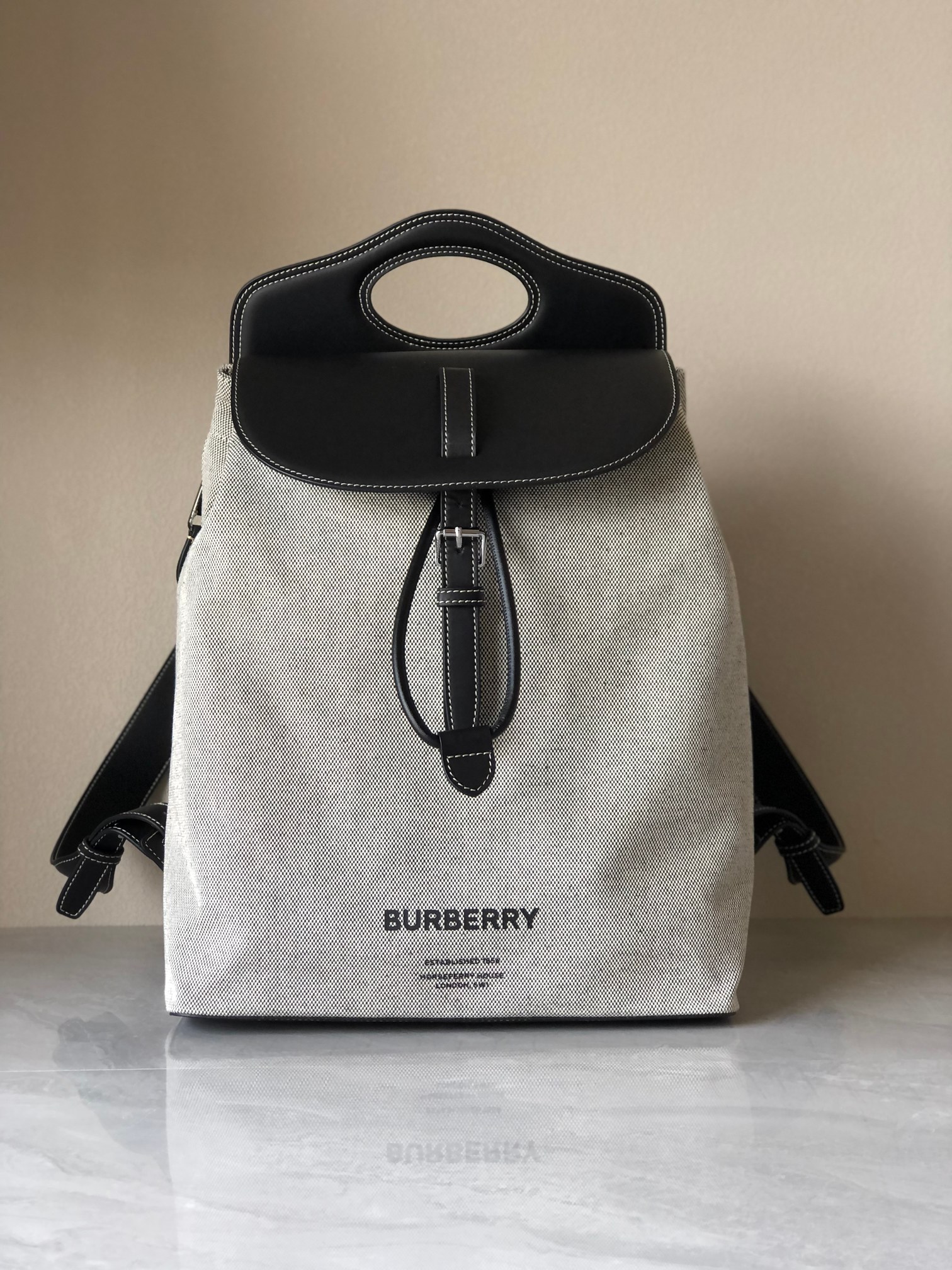 [TOP] BURBERRY Backpack 46x30x14 cm -  2 Colors