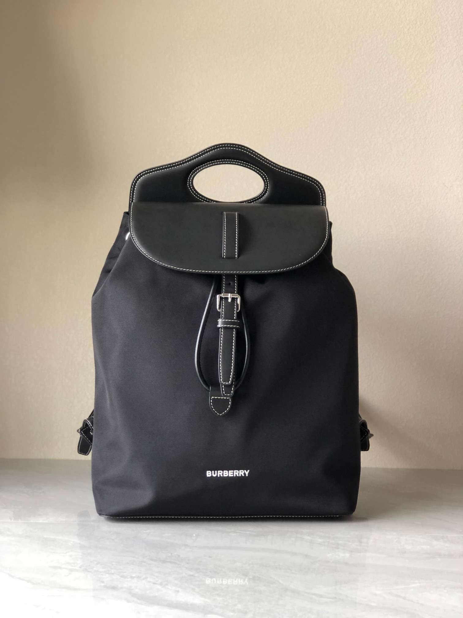 [TOP] BURBERRY Backpack 46x30x14 cm -  2 Colors