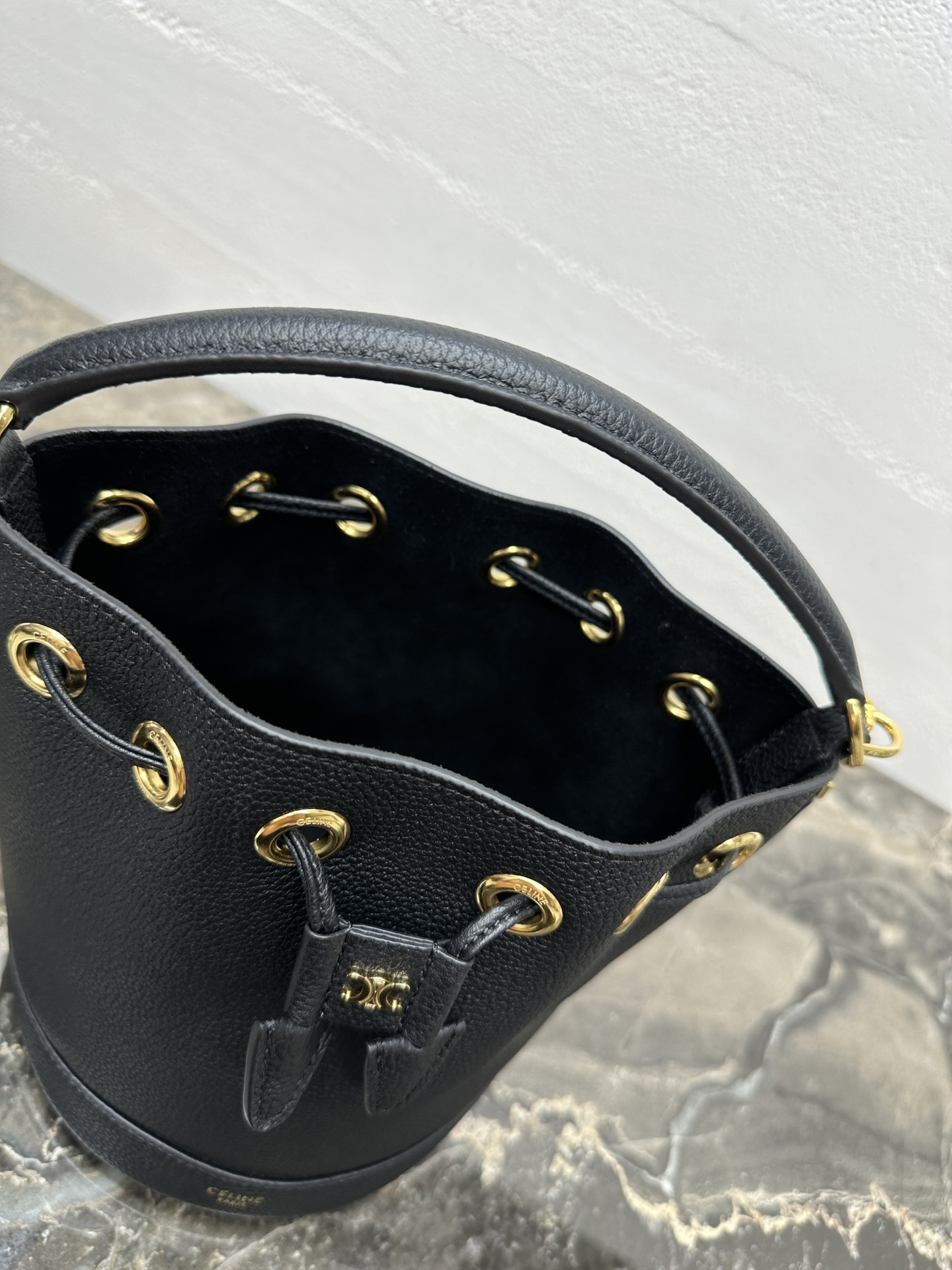 [TOP] CELINE Clara Bucket Bag 16x19x16cm - 2 Colour