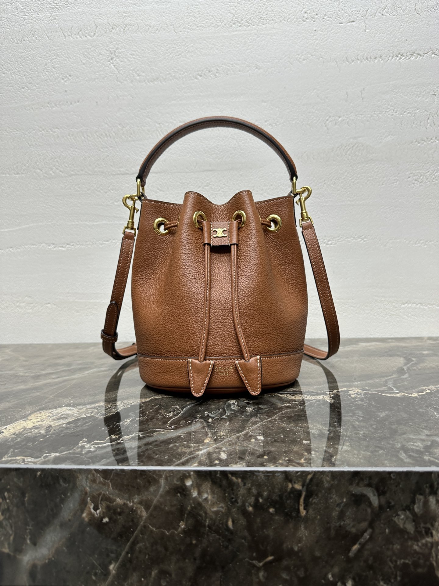 [TOP] CELINE Clara Bucket Bag 16x19x16cm - 2 Colour