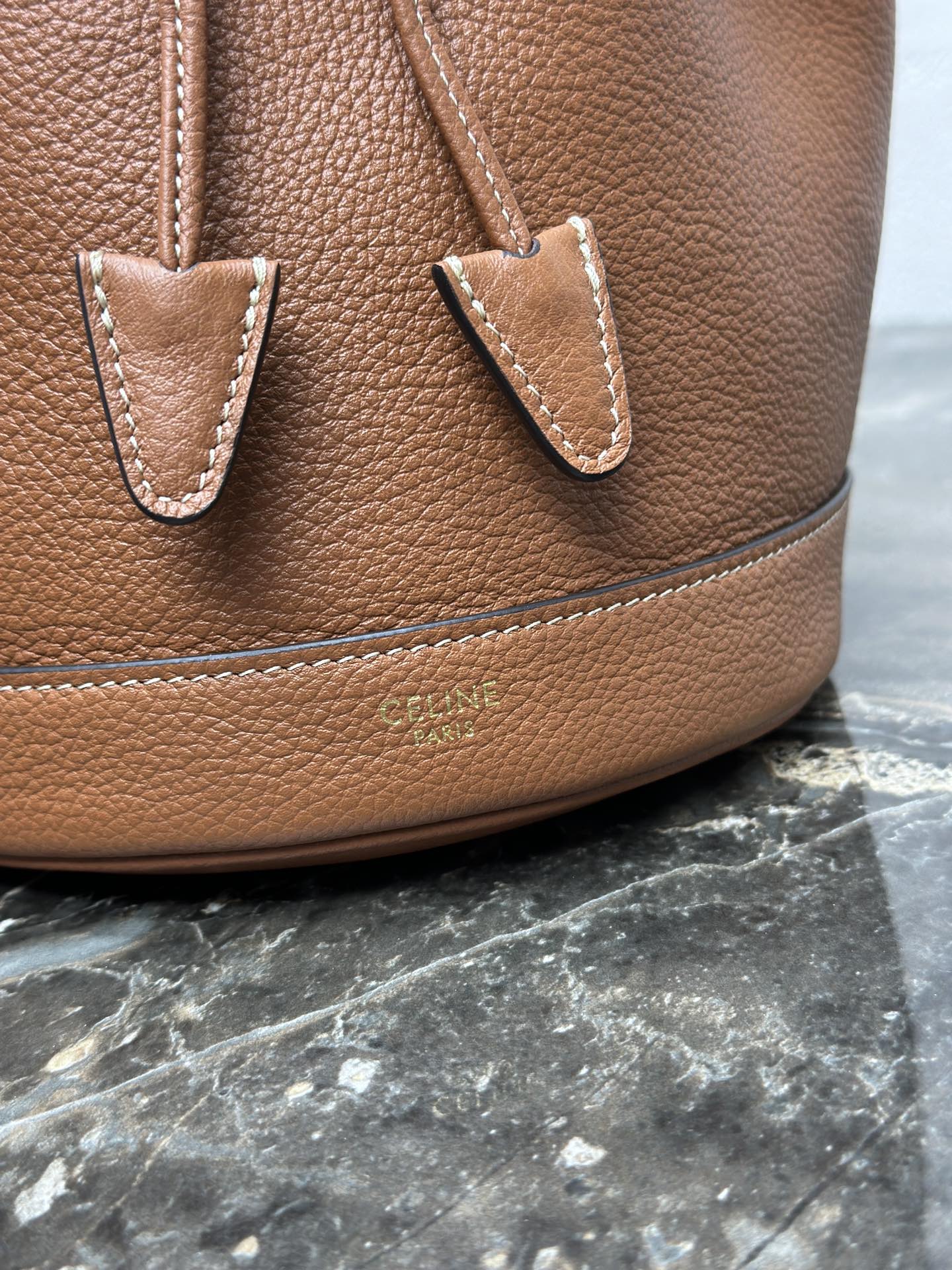 [TOP] CELINE Clara Bucket Bag 16x19x16cm - 2 Colour