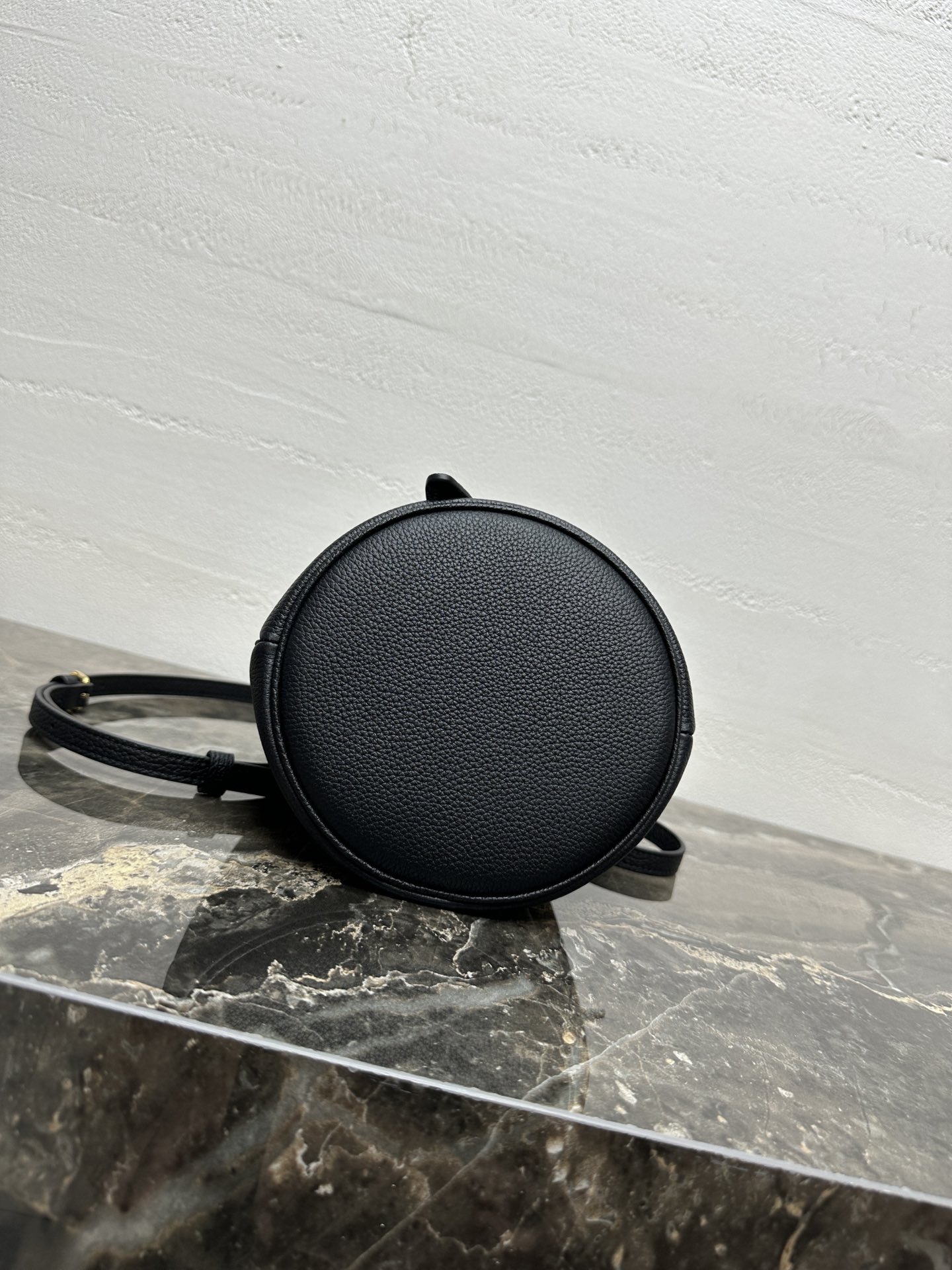 [TOP] CELINE Clara Bucket Bag 16x19x16cm - 2 Colour