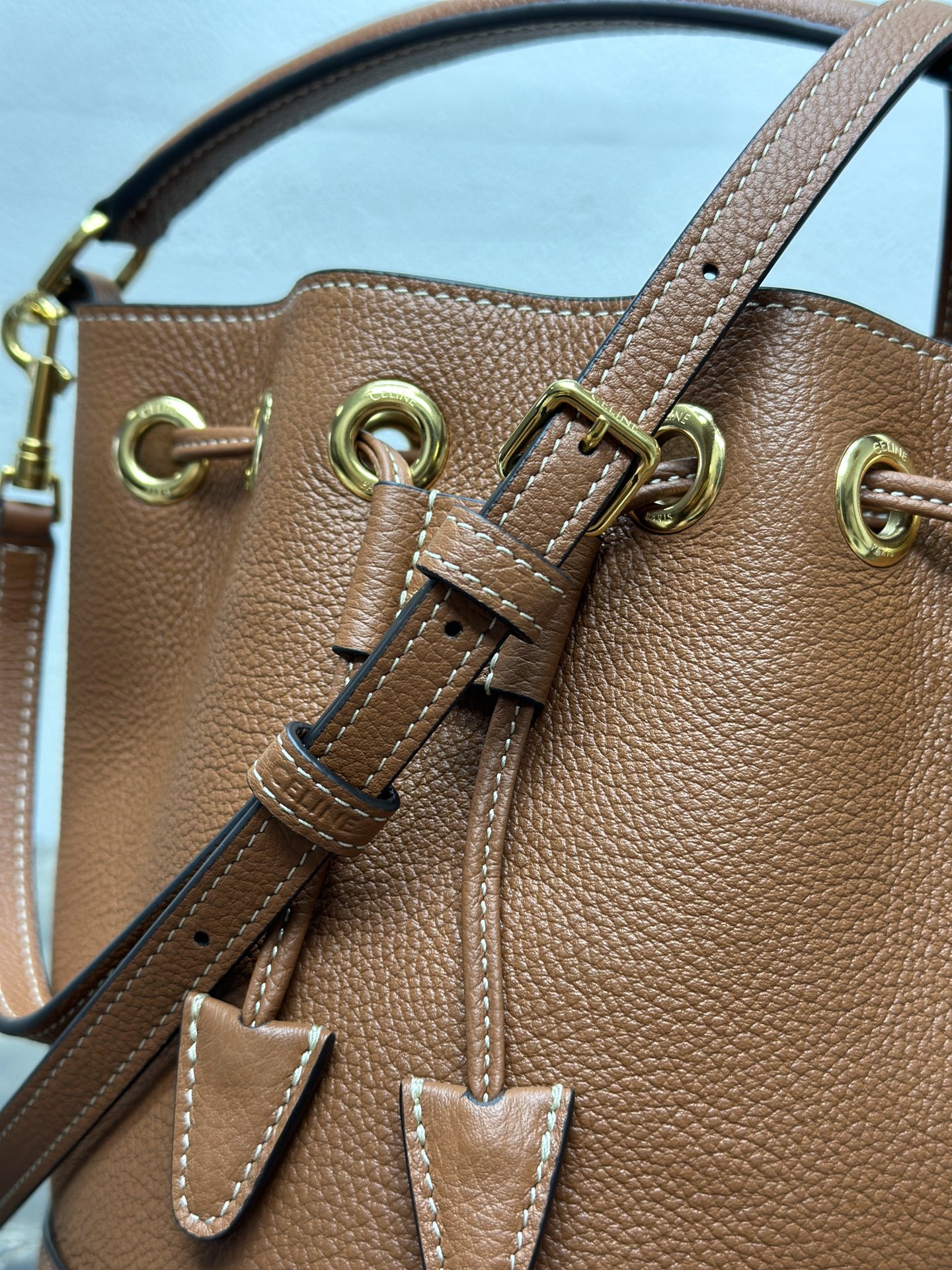 [TOP] CELINE Clara Bucket Bag 16x19x16cm - 2 Colour