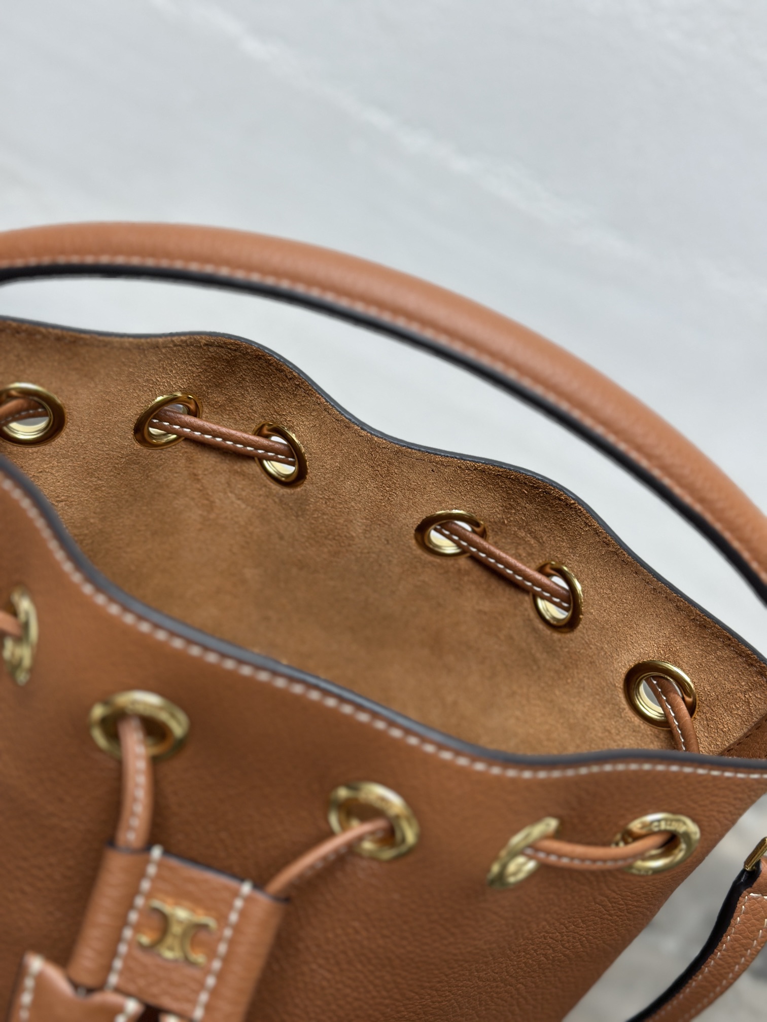 [TOP] CELINE Clara Bucket Bag 16x19x16cm - 2 Colour