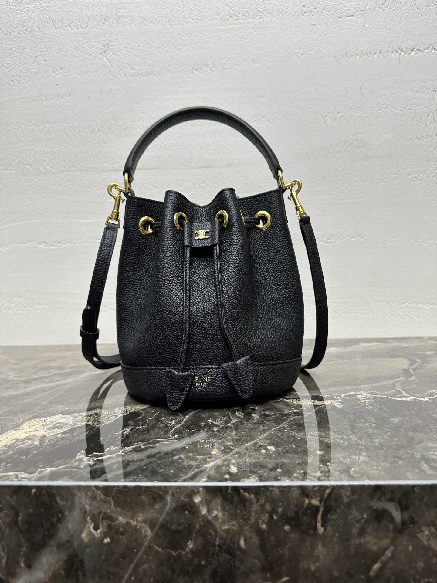 [TOP] CELINE Clara Bucket Bag 16x19x16cm - 2 Colour