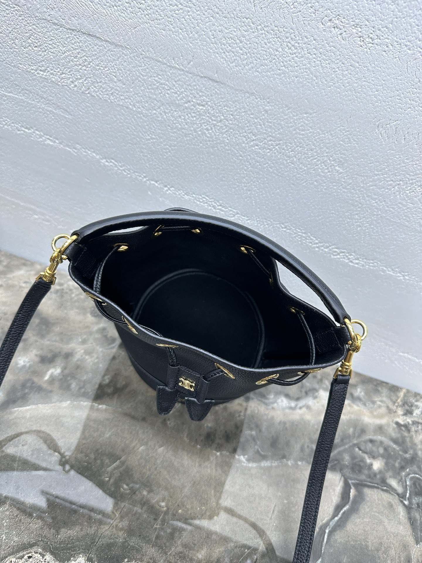 [TOP] CELINE Clara Bucket Bag 16x19x16cm - 2 Colour