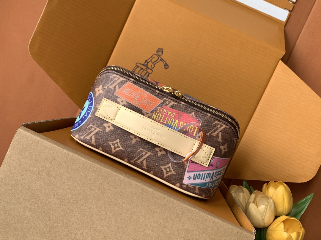 [TOP] Louis Vuitton LV Clutch Toiletry Bag  13 x 13 x 24cm - Brown