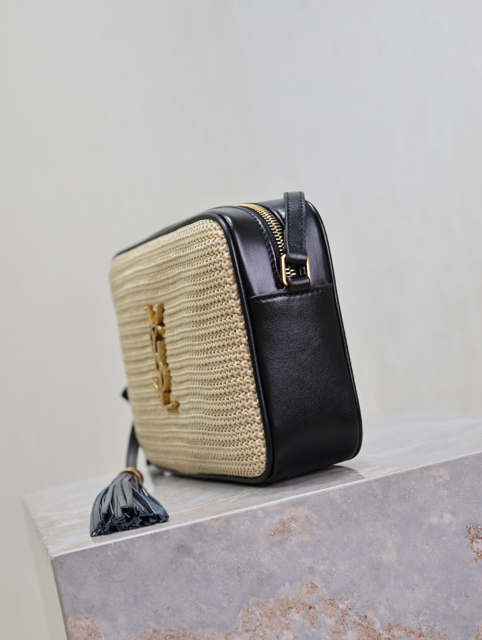 [TOP] Yves Saint Laurent YSL Lou Camera Bag 23x16x6cm - Khaki