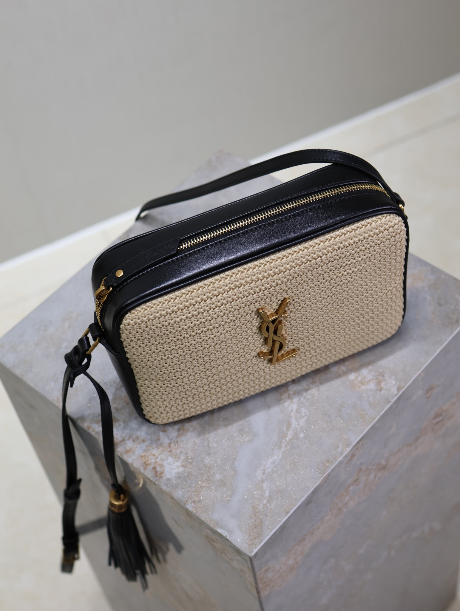 [TOP] Yves Saint Laurent YSL Lou Camera Bag 23x16x6cm - Khaki
