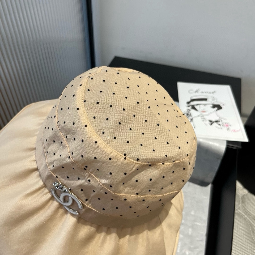 [TOP] CHANEL Hat - Khaki