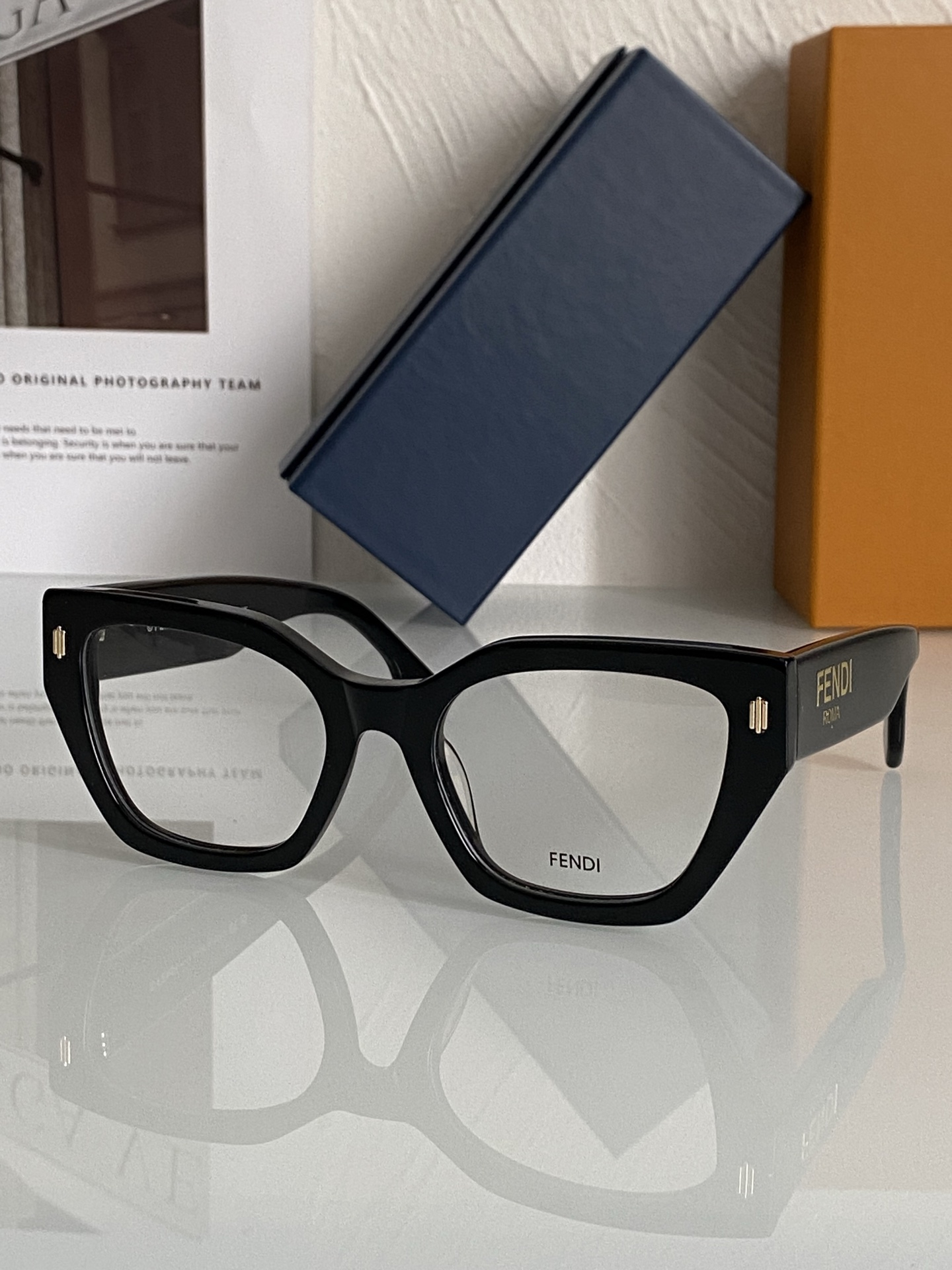 [TOP] FENDI Sunglasses - 7 Colors