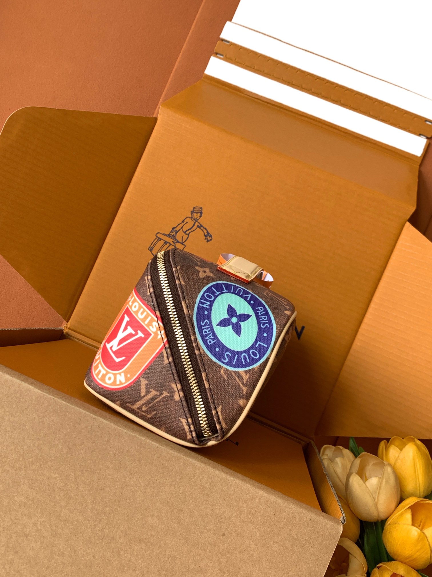 [TOP] Louis Vuitton LV Clutch Toiletry Bag  13 x 13 x 24cm - Brown