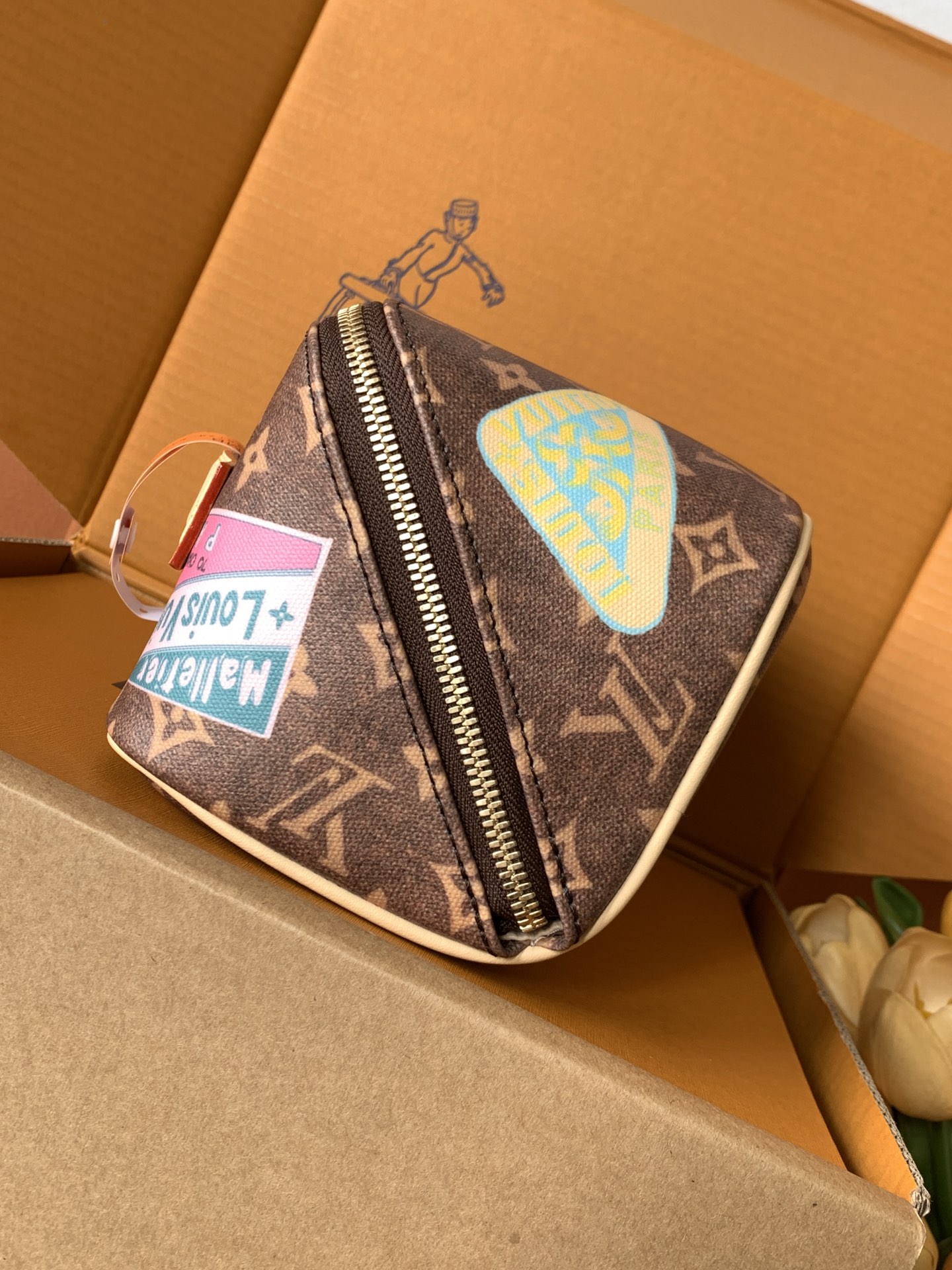 [TOP] Louis Vuitton LV Clutch Toiletry Bag  13 x 13 x 24cm - Brown