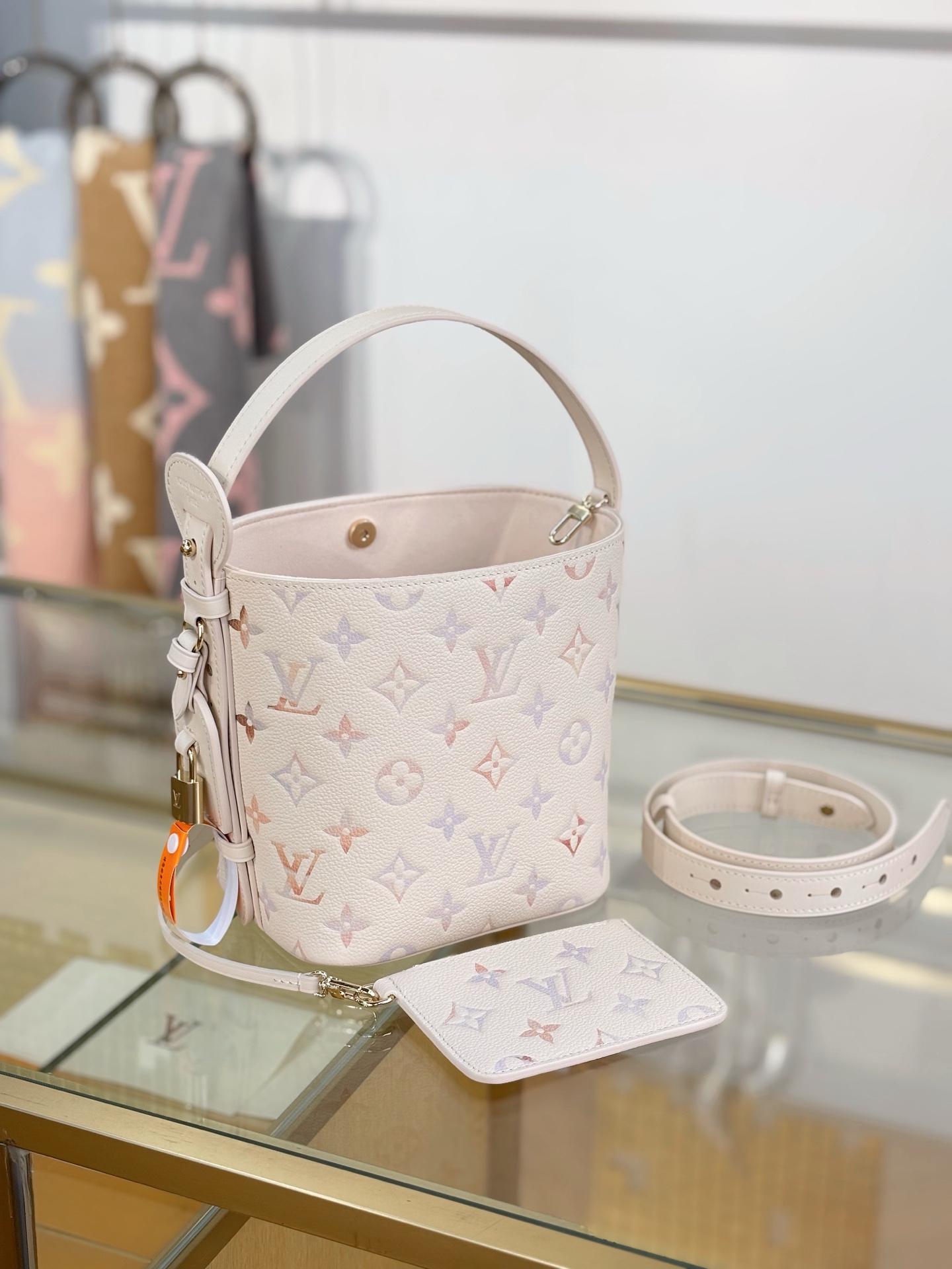 [TOP] Louis Vuitton LV All In BB Bags 16x18x12cm - Beige