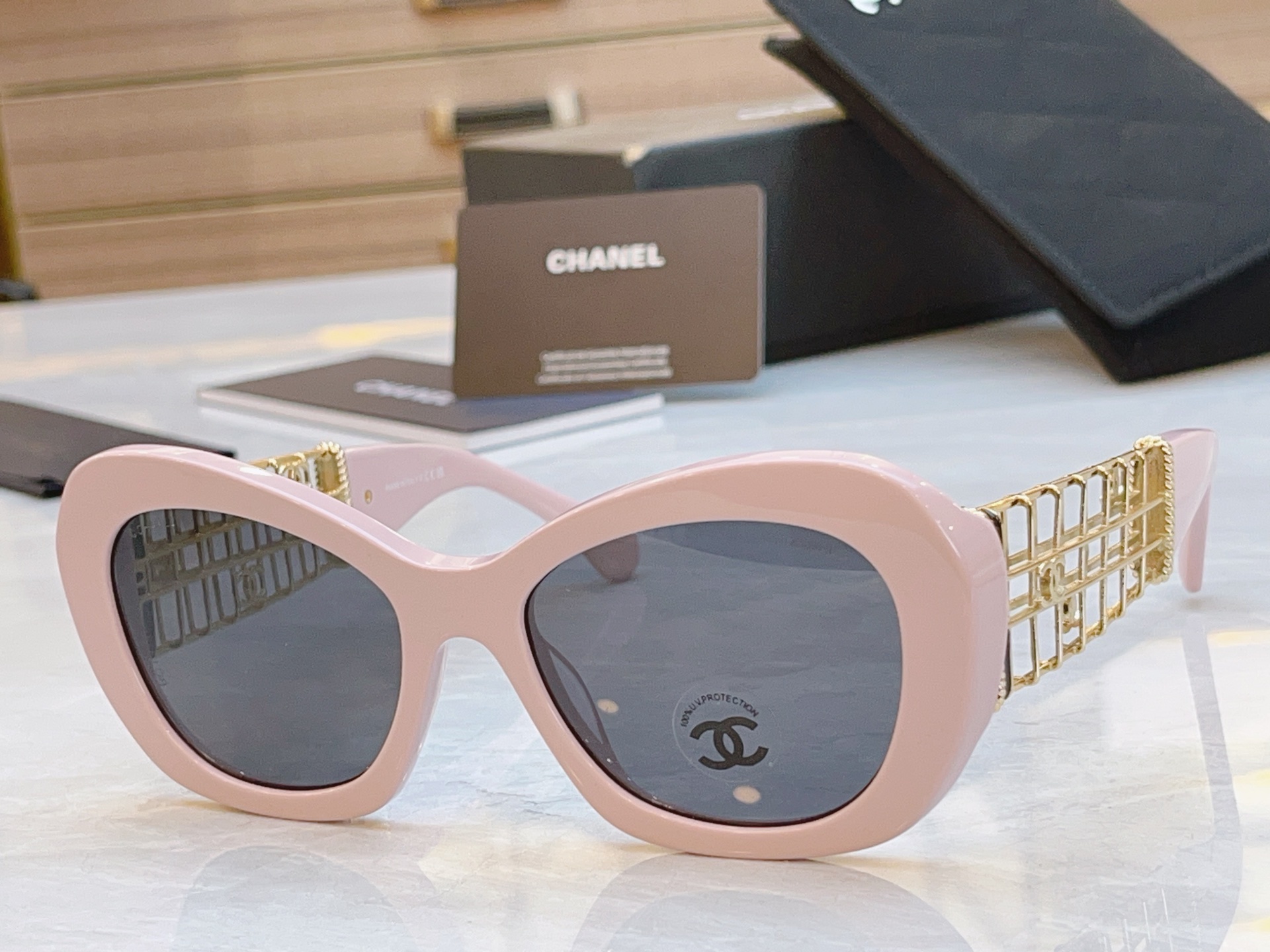 [TOP] CHANEL Sunglasses - 6 Colors