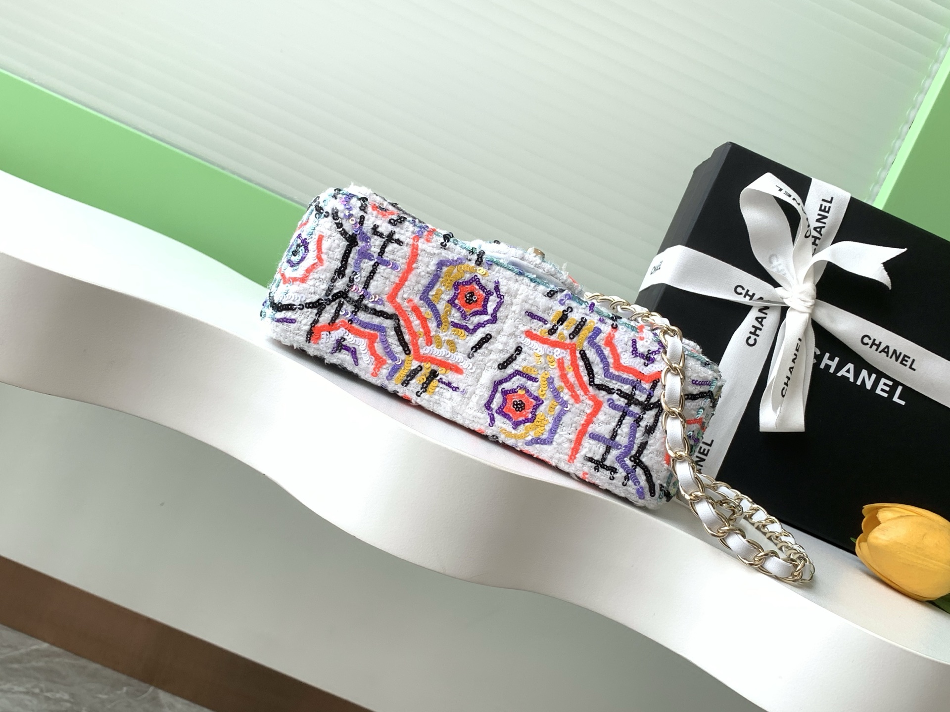 [TOP] CHANEL Flap Bag 14-21-8 cm - White