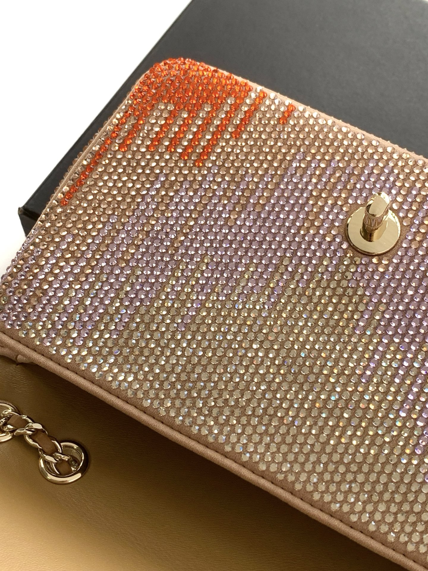 [TOP] CHANEL Diamond Flap Bag 14-21-8 cm - Pink