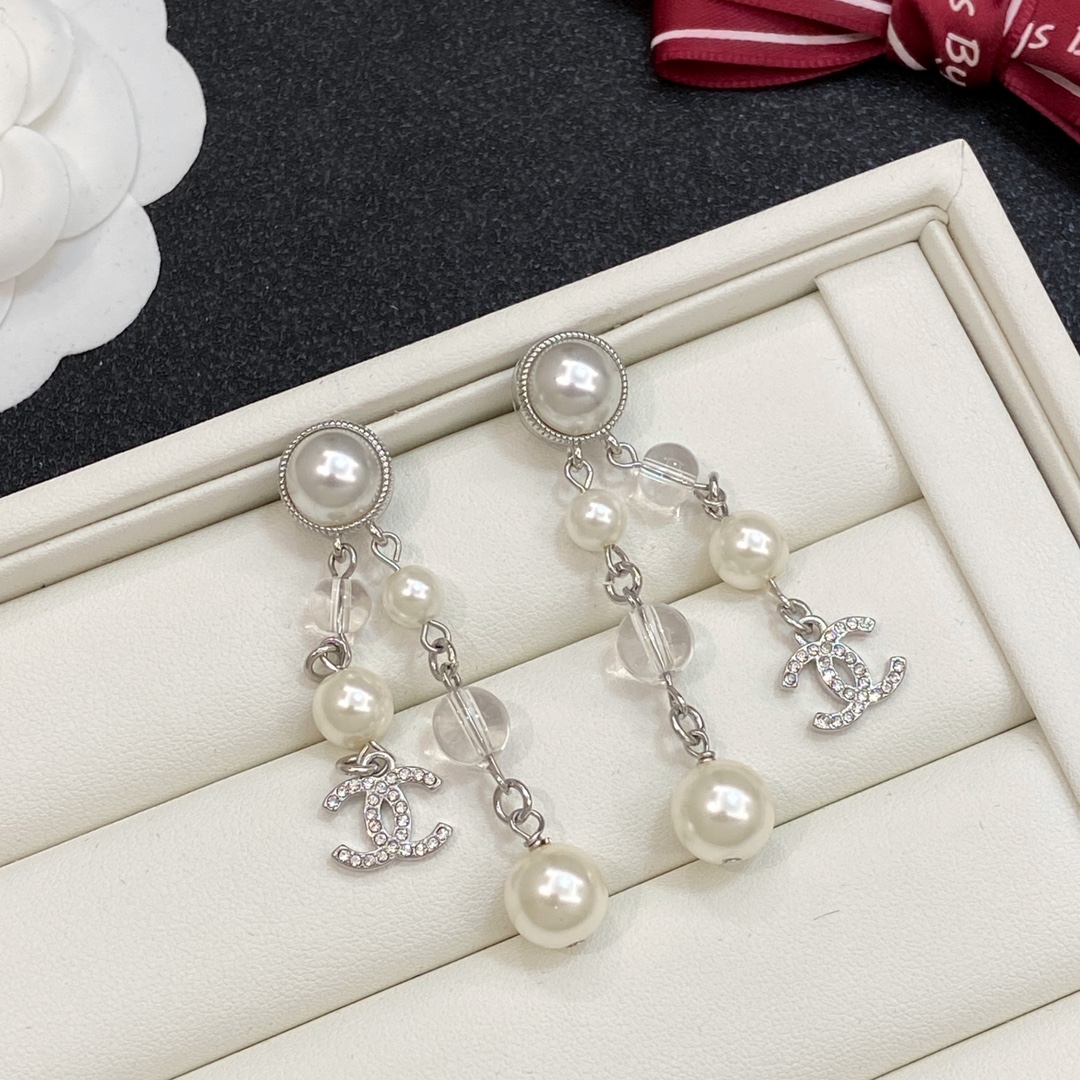 [TOP] CHANEL Earrings -  2 Color