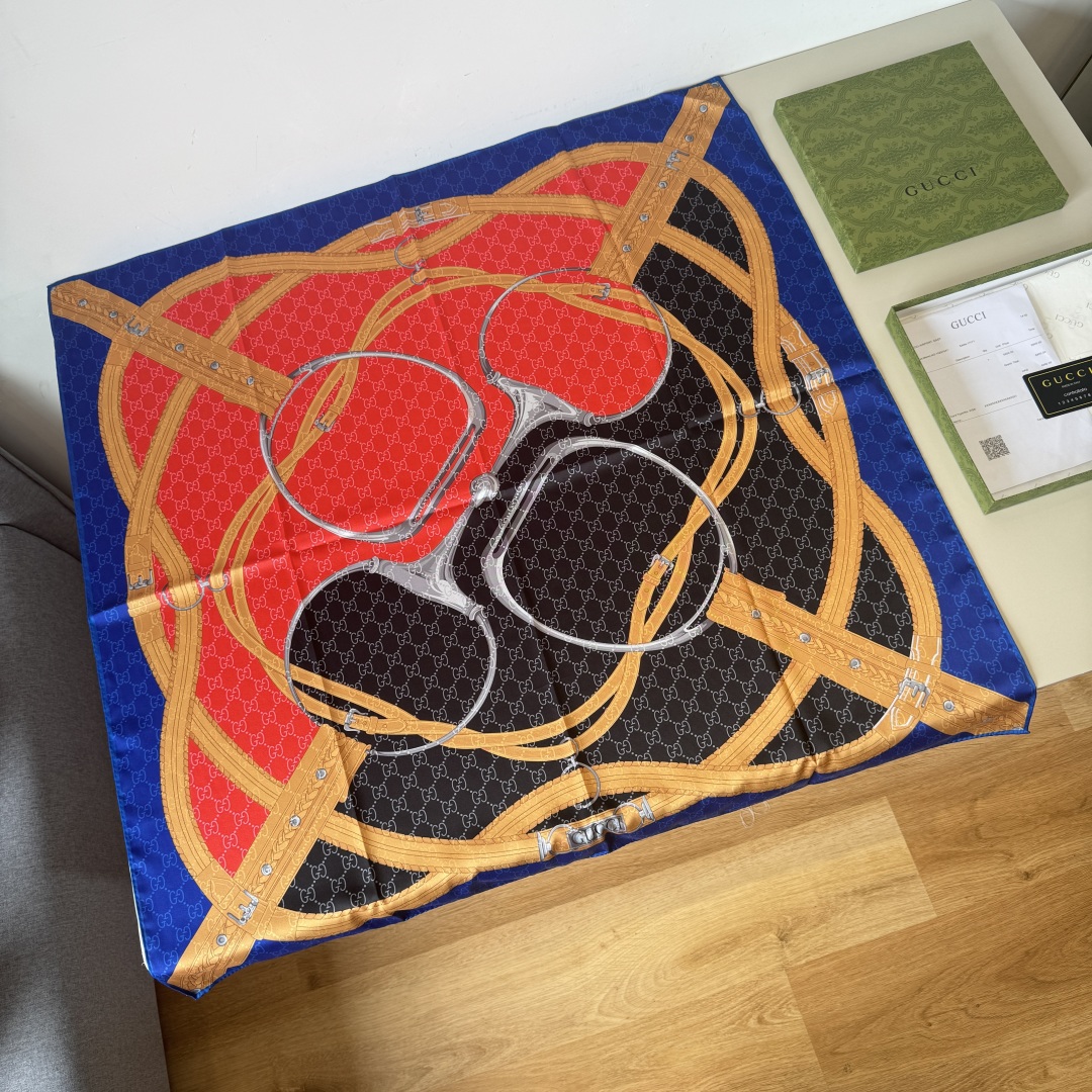 [TOP] GUCCI  Silk Scarf 90×90 cm - 3 Colors